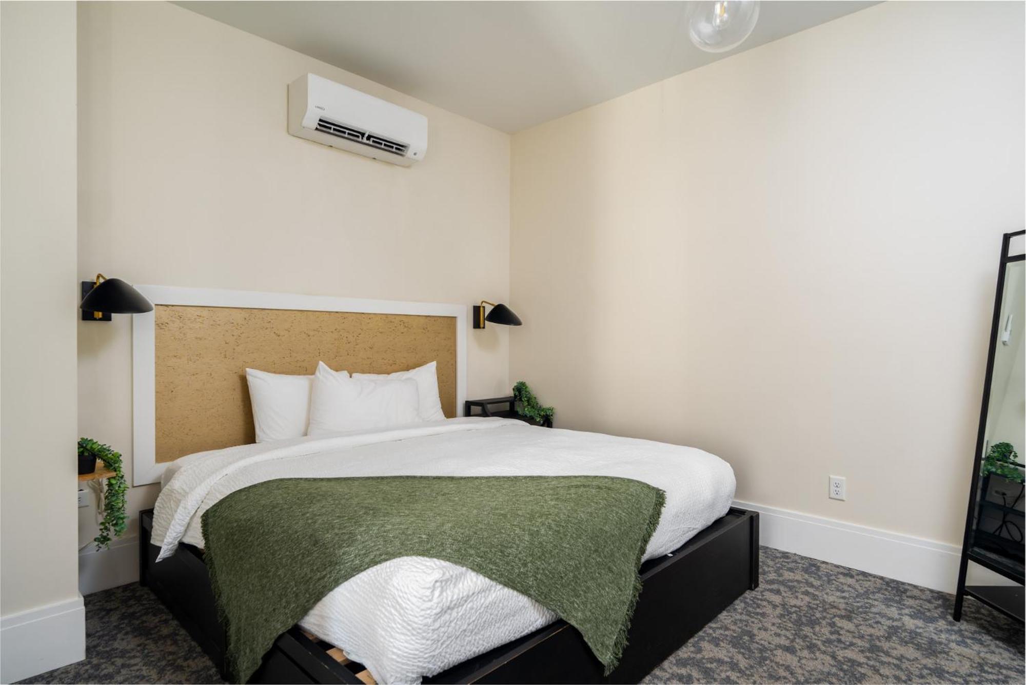 Inn Hancock House 3*