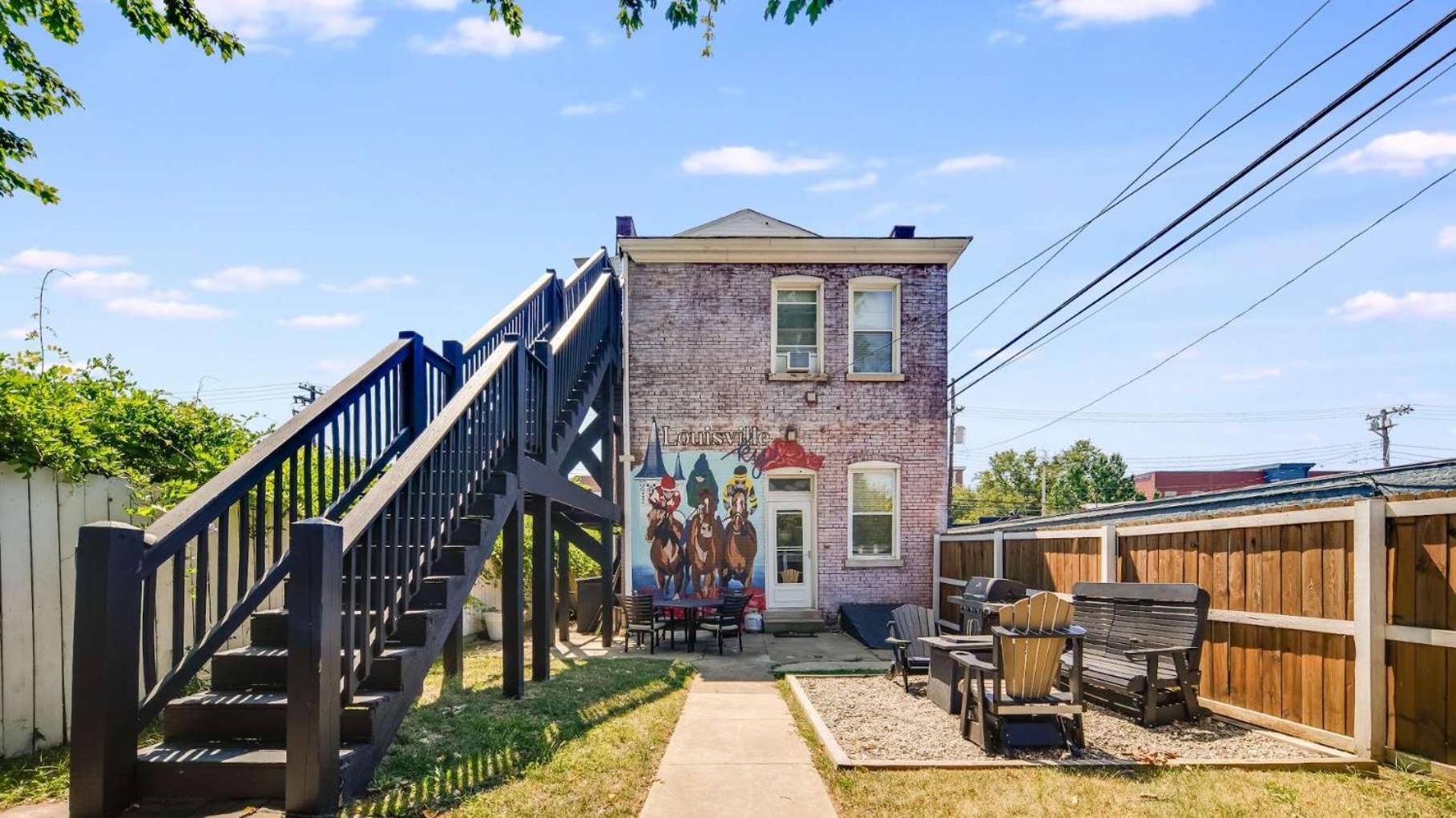 Historic 3-br Downtown Bourbon Getaway Louisville