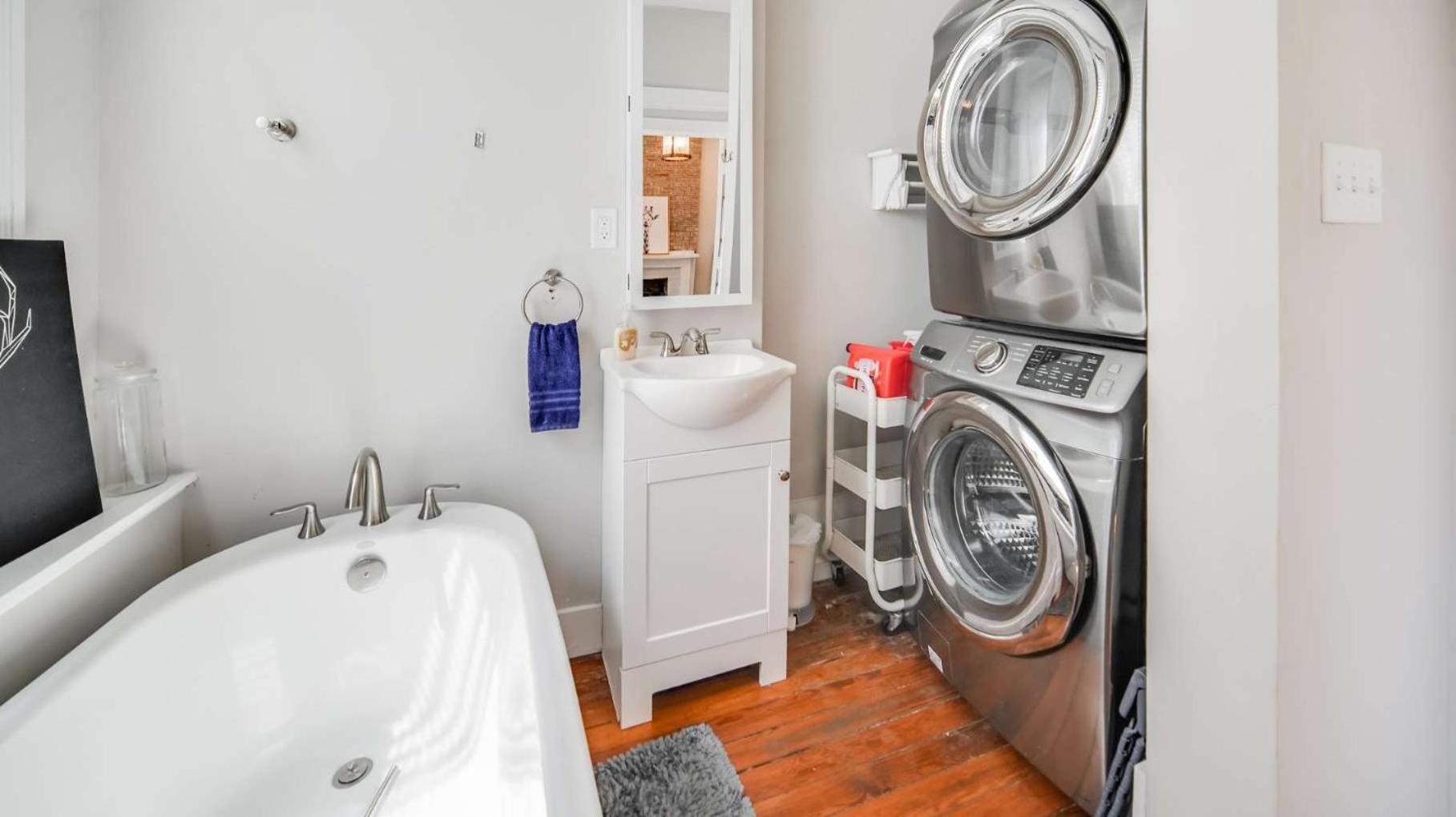 Holiday home Historic 3-br Downtown Bourbon Getaway Louisville