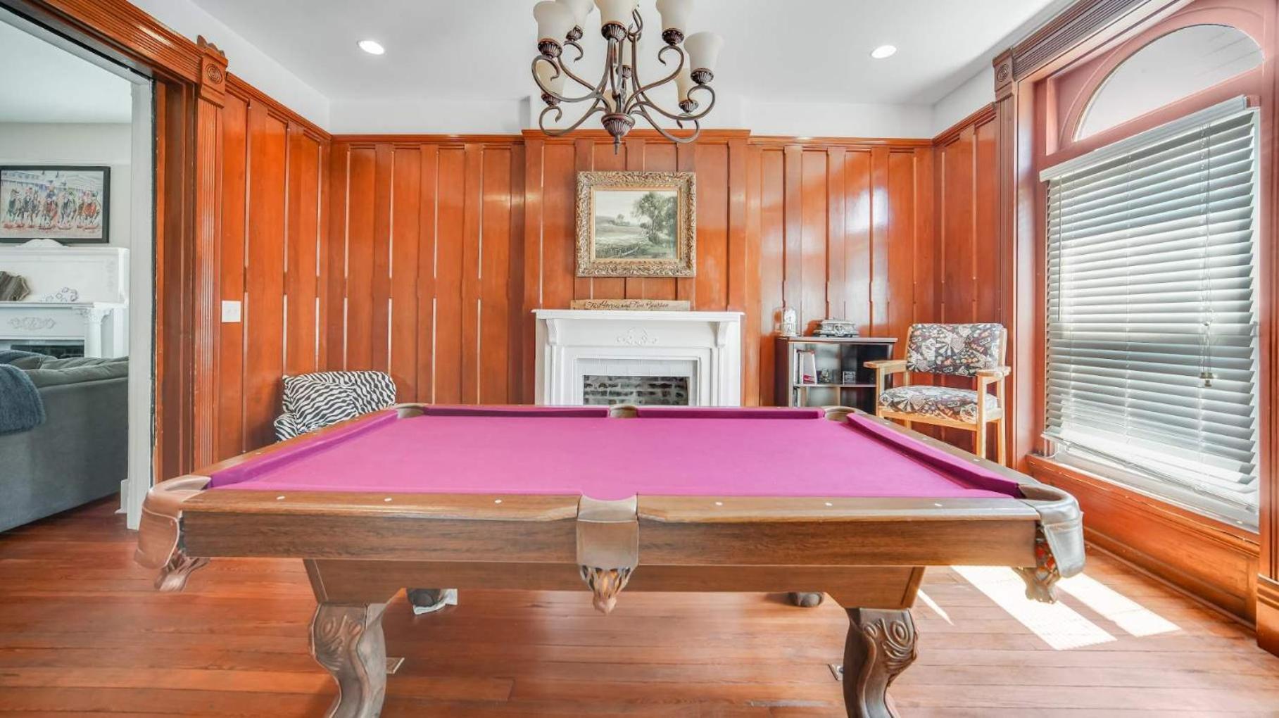 Holiday home Historic 3-br Downtown Bourbon Getaway