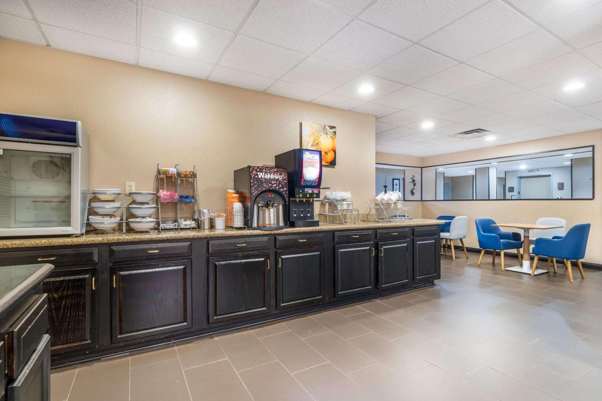 Comfort Airport Hotel