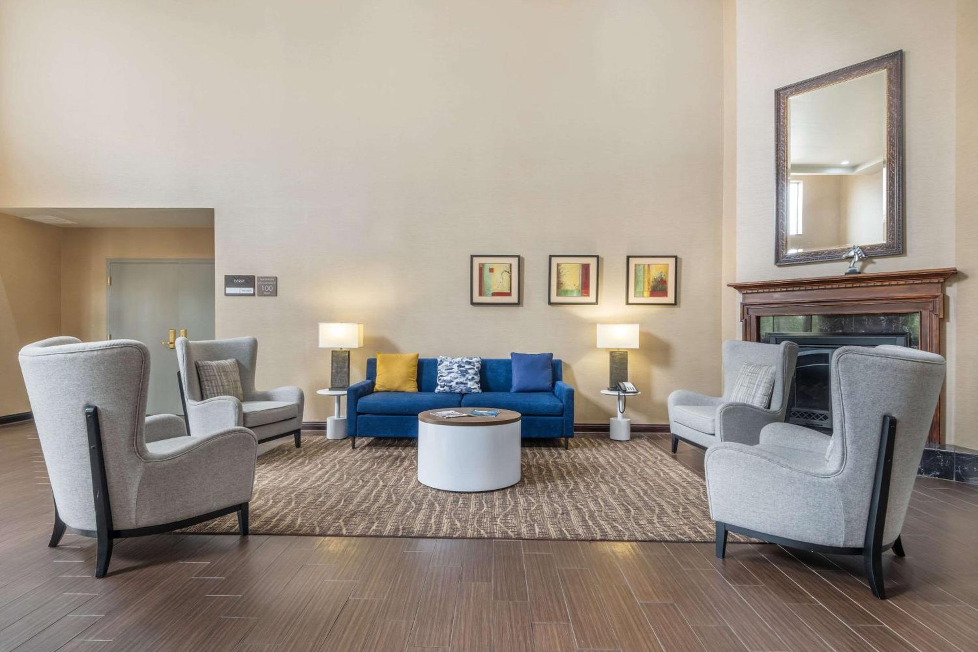 Comfort Airport 3* Louisville