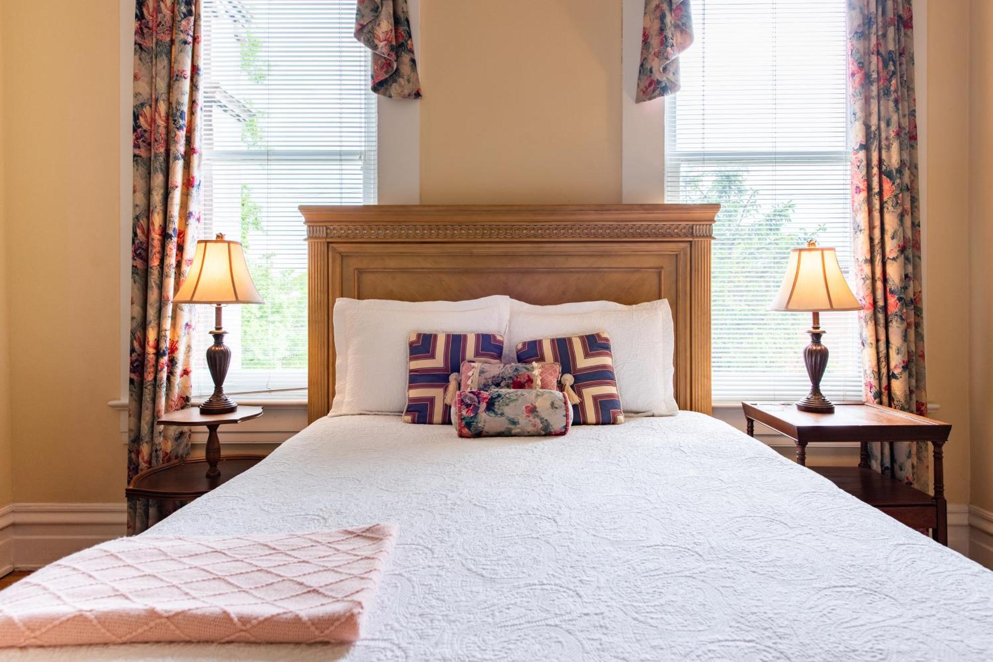 Bed & Breakfast Dupont Mansion Louisville