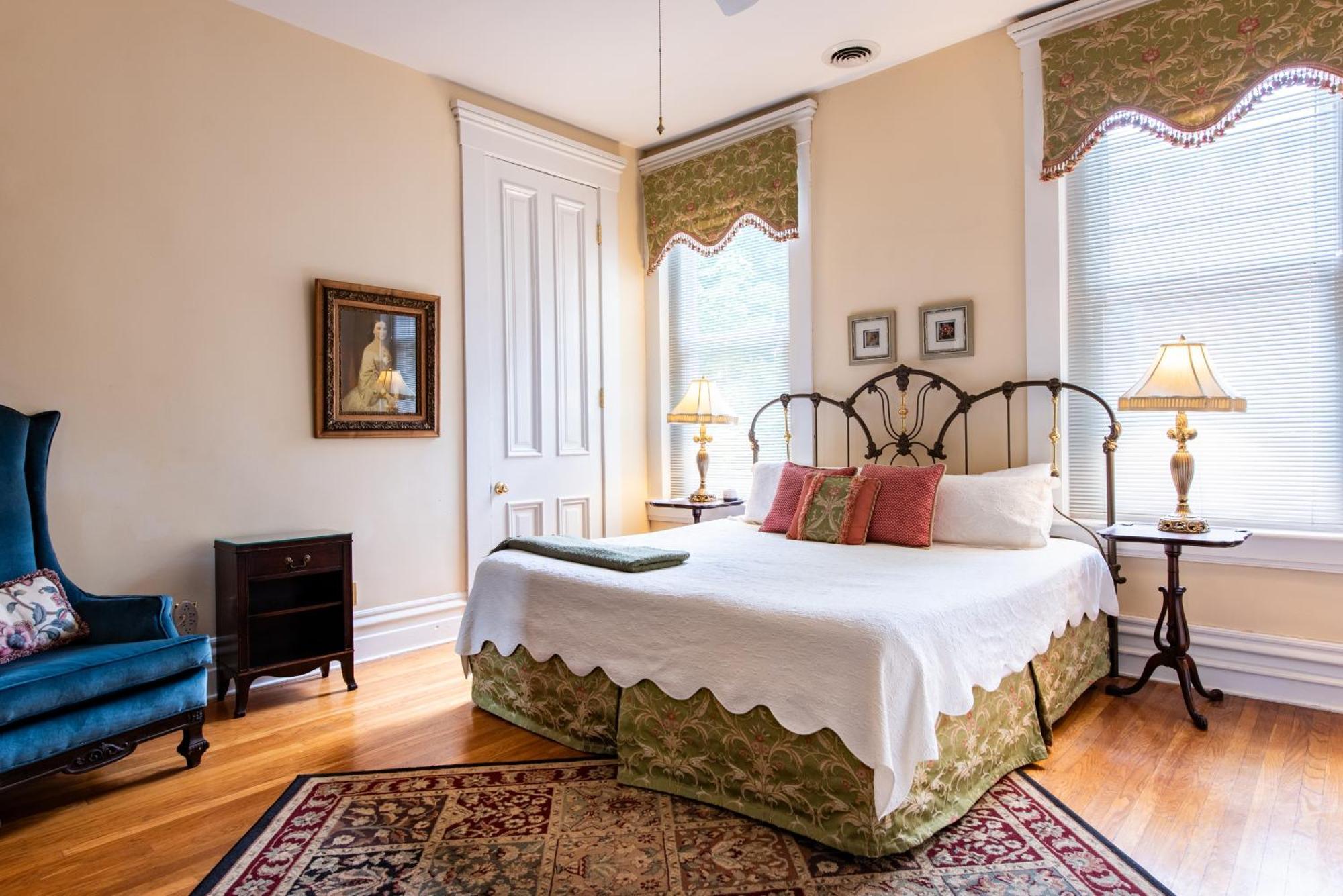 Bed & Breakfast Dupont Mansion *