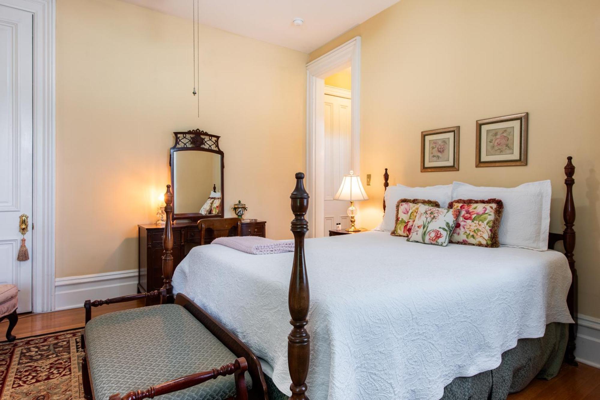 Bed & Breakfast Dupont Mansion