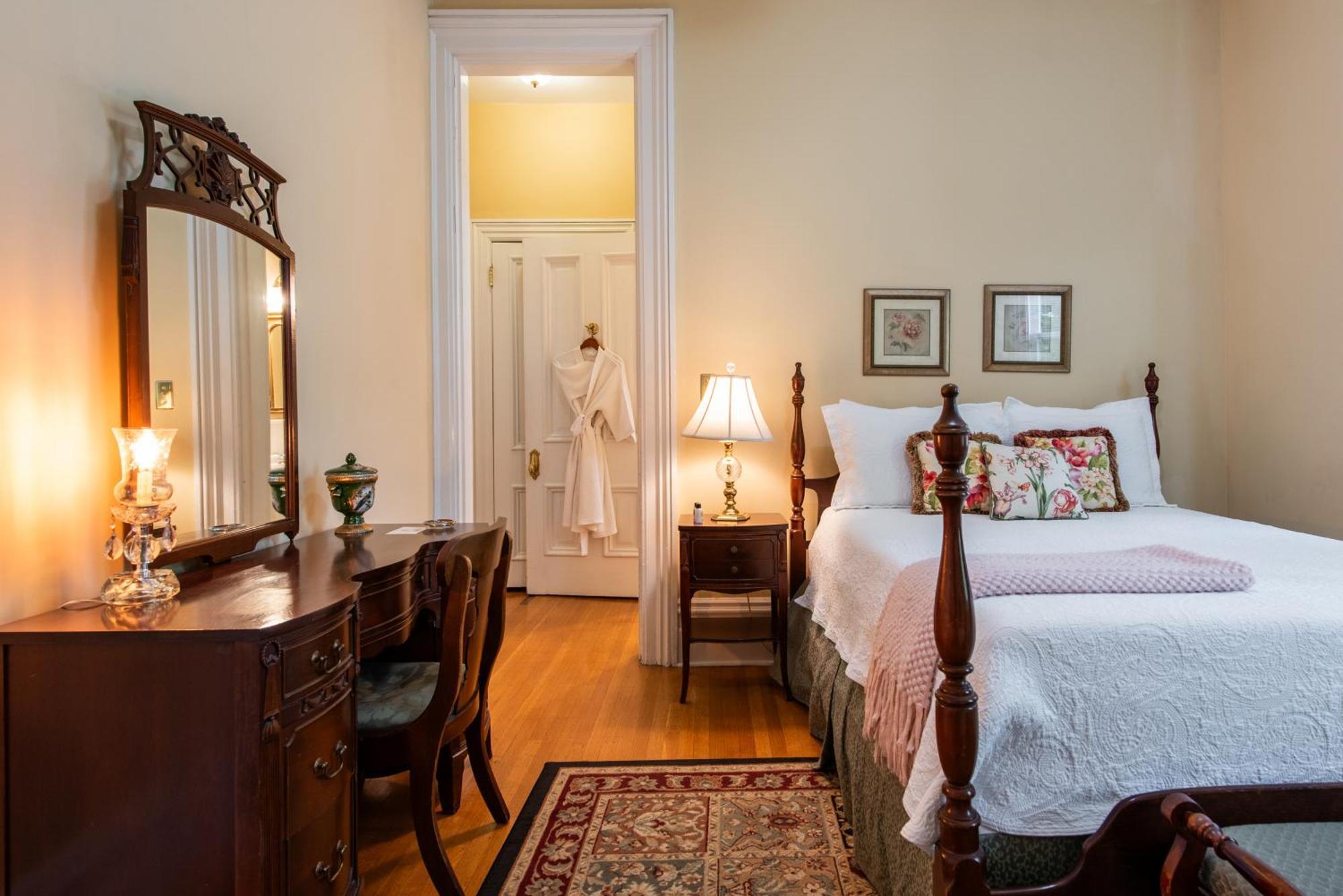 Bed & Breakfast Dupont Mansion