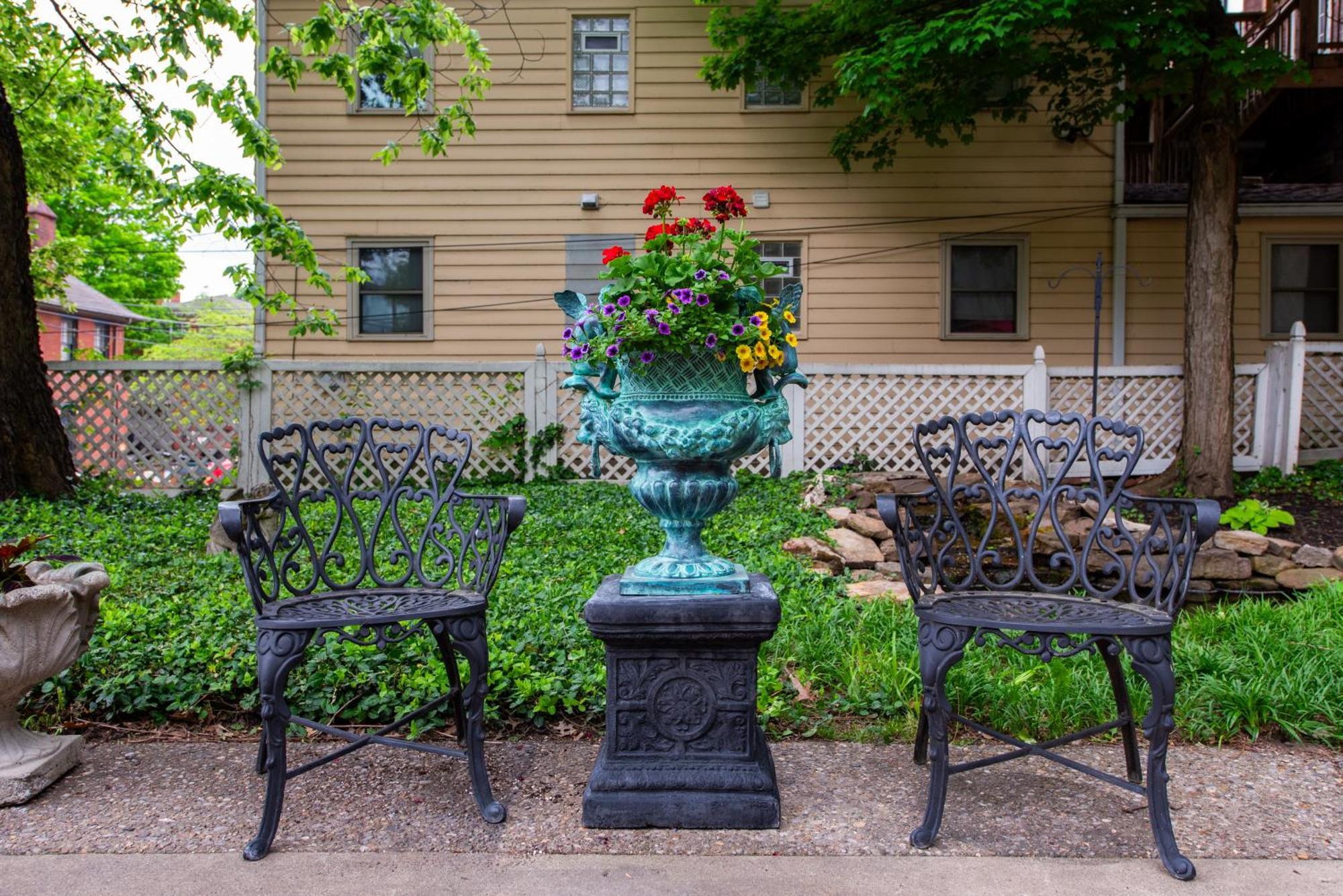 Bed & Breakfast Dupont Mansion