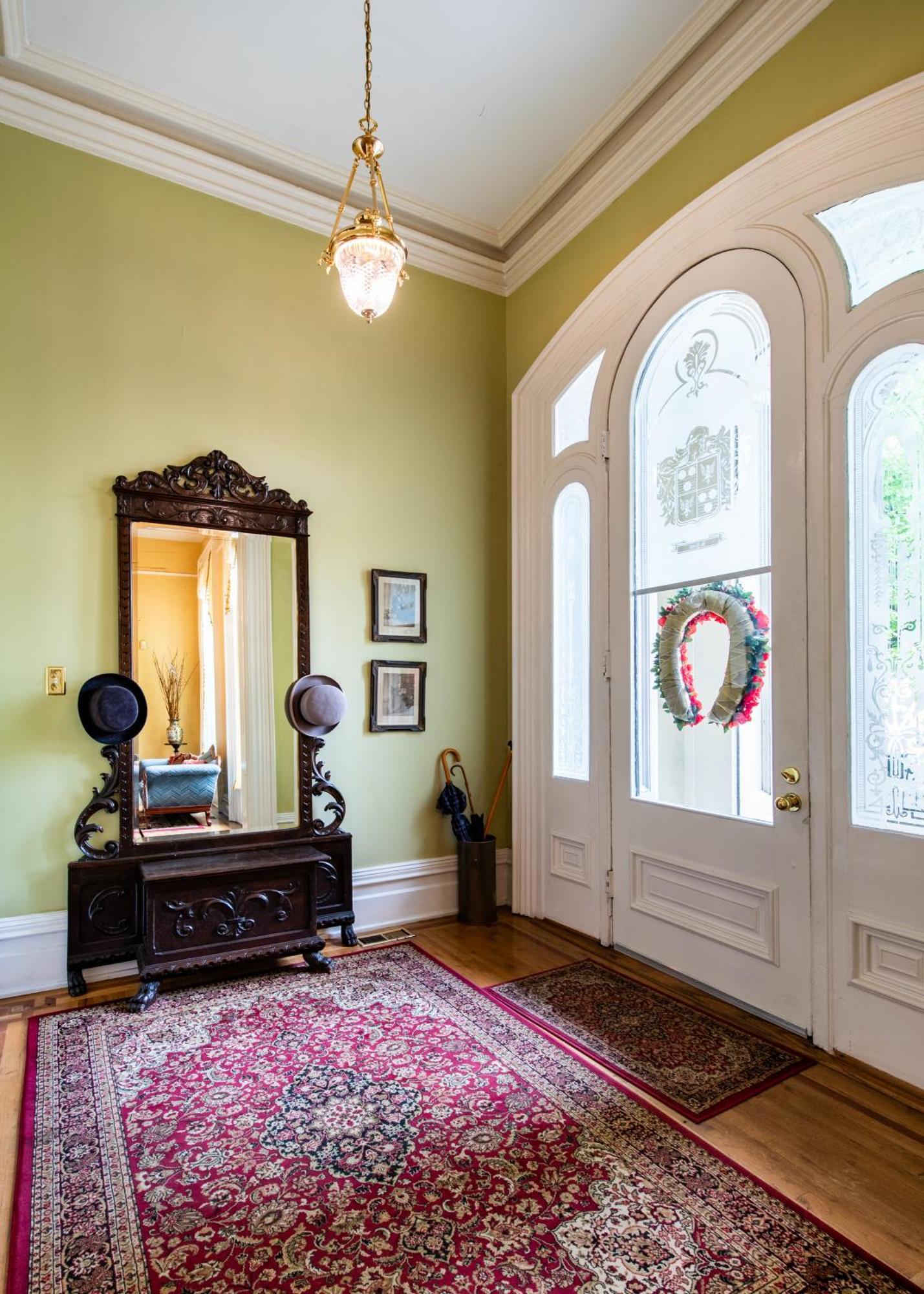 Bed & Breakfast Dupont Mansion *