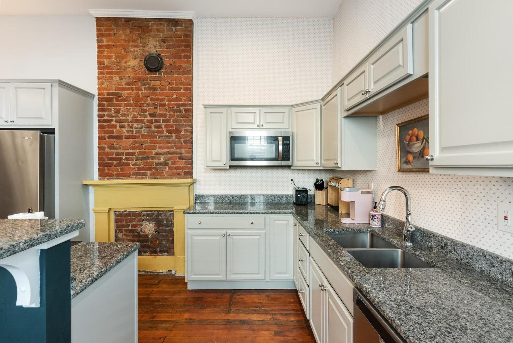 Holiday home Grand Millennial Germantown 2 Bedroom Shotgun *