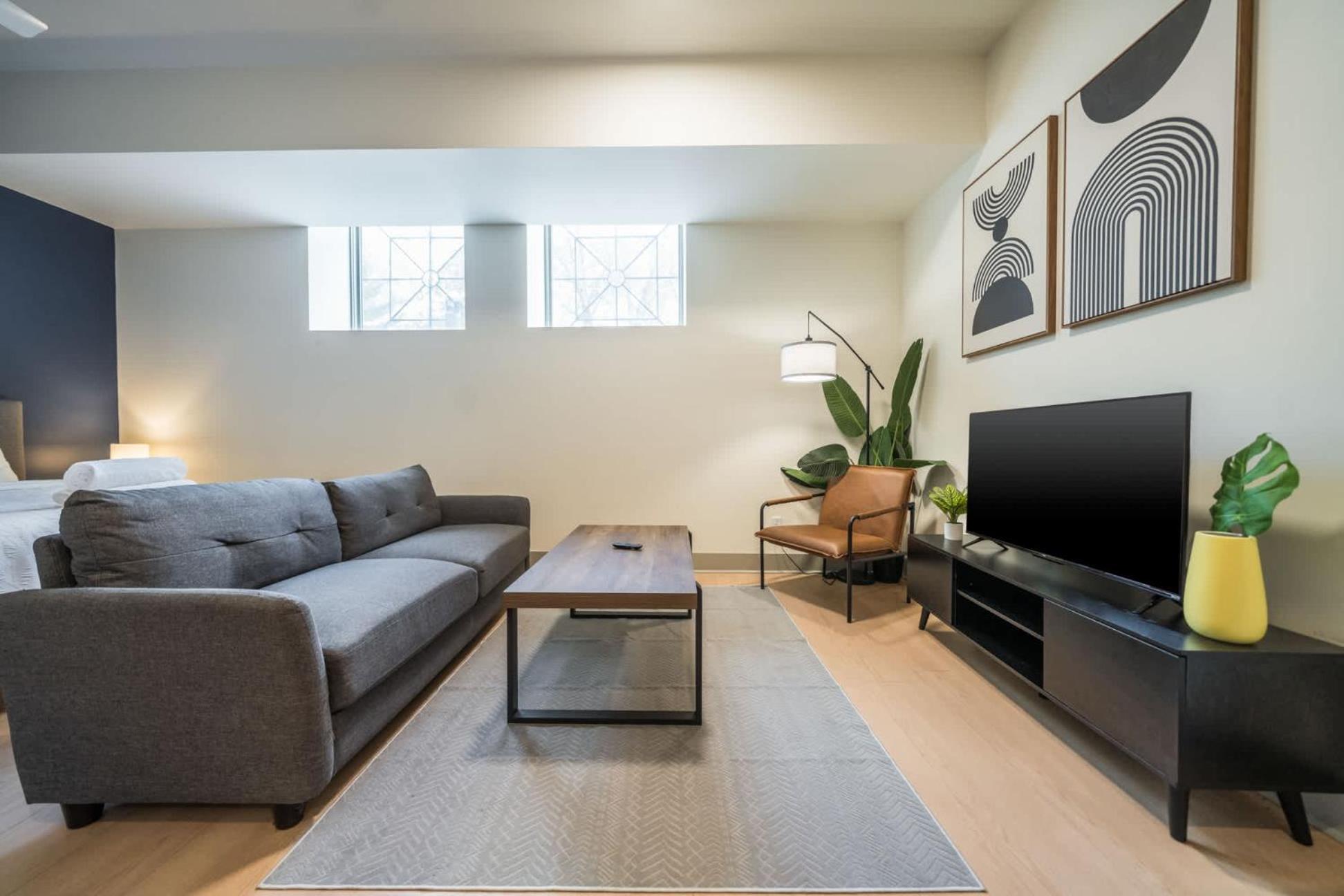 Apartment Bright And Modern In # 104
