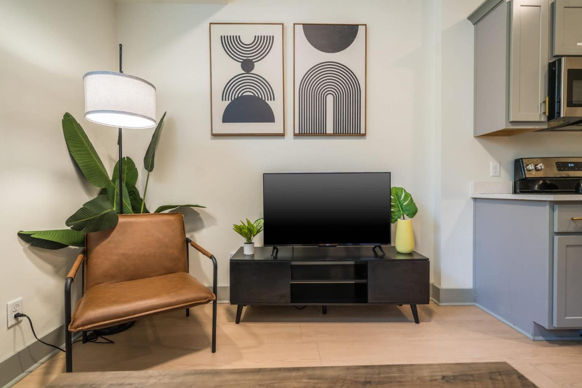 Bright And Modern In # 104 *