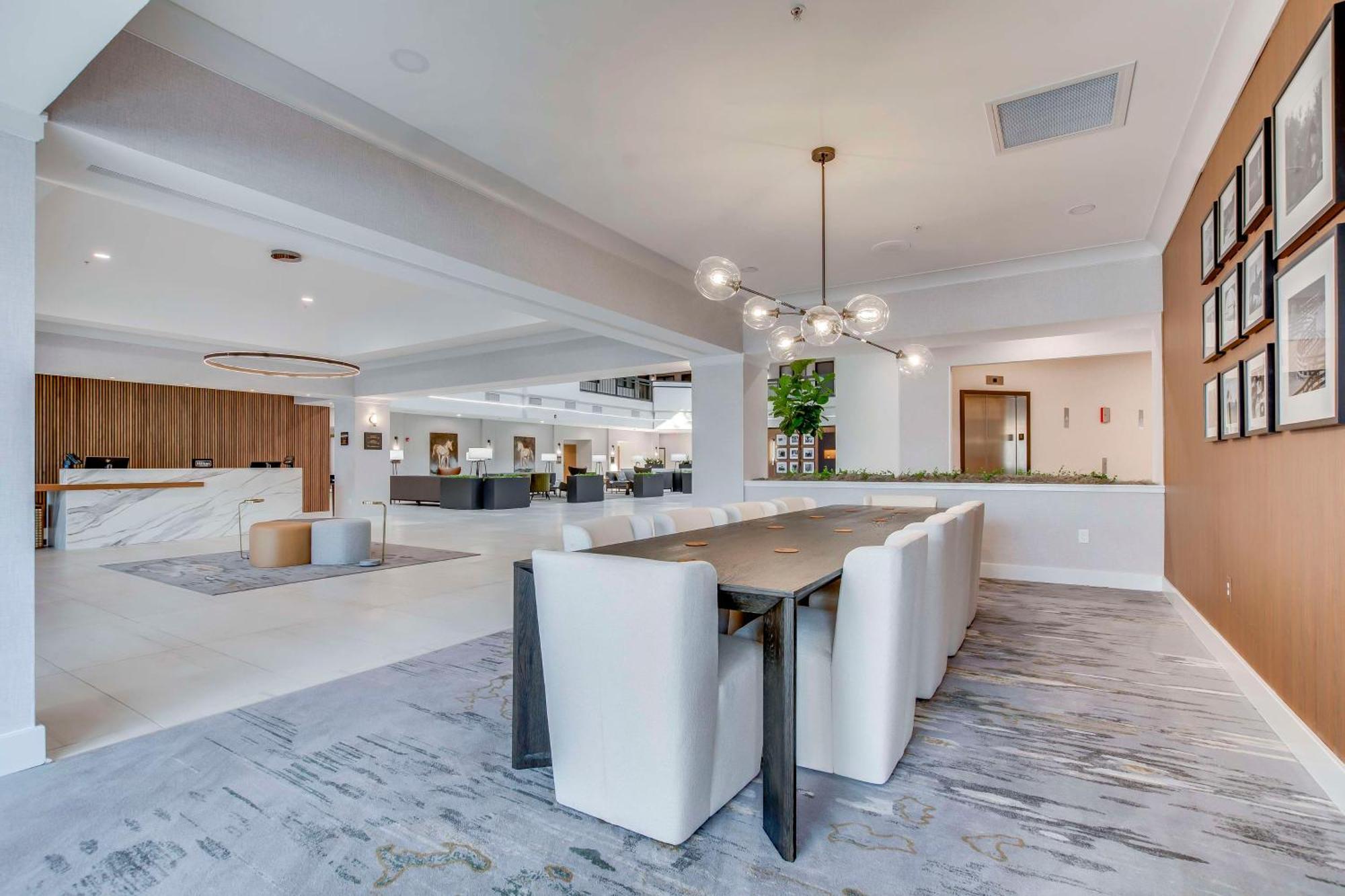 Embassy By Hilton East Louisville