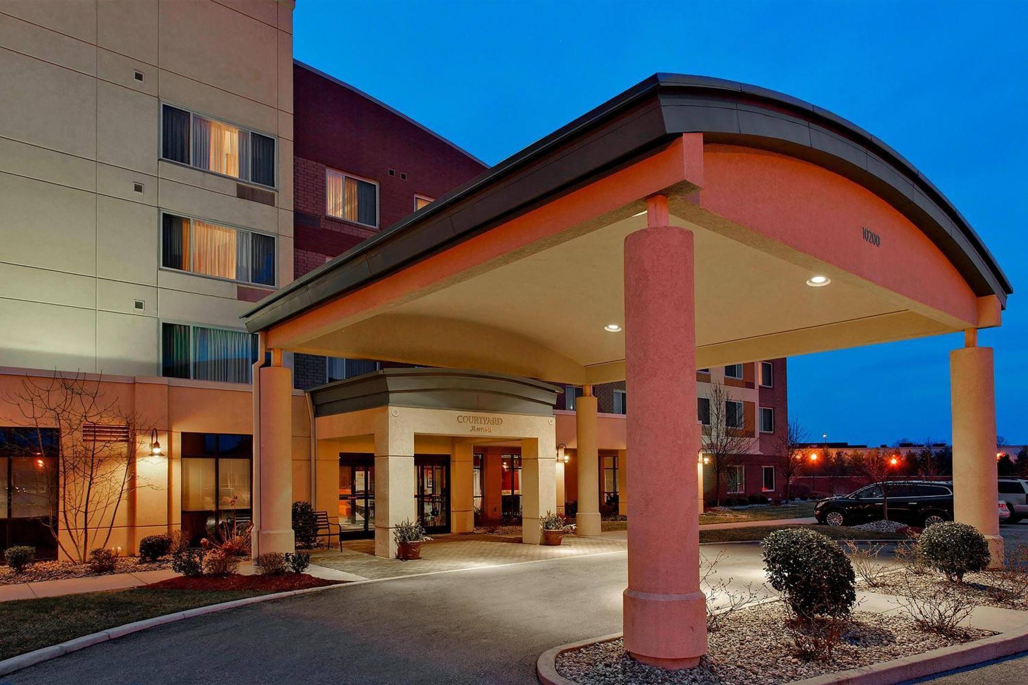 Courtyard Northeast 3* Louisville