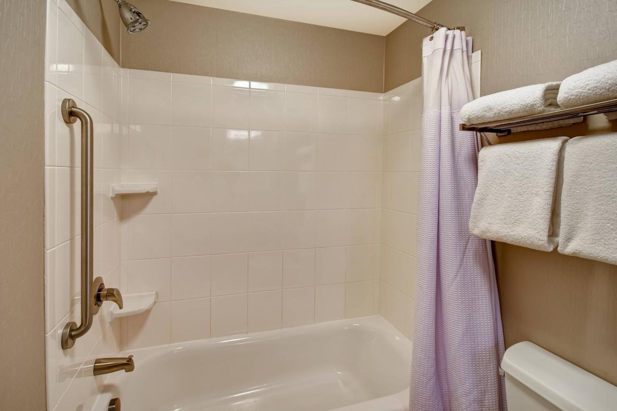 Springhill Airport Hotel Louisville