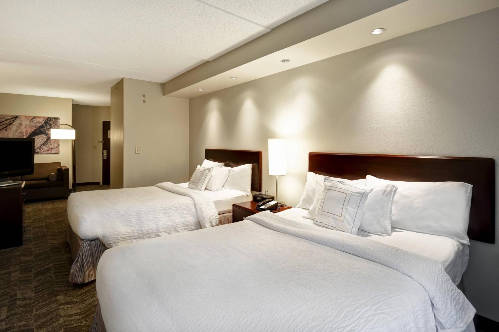 Hotel Springhill Airport