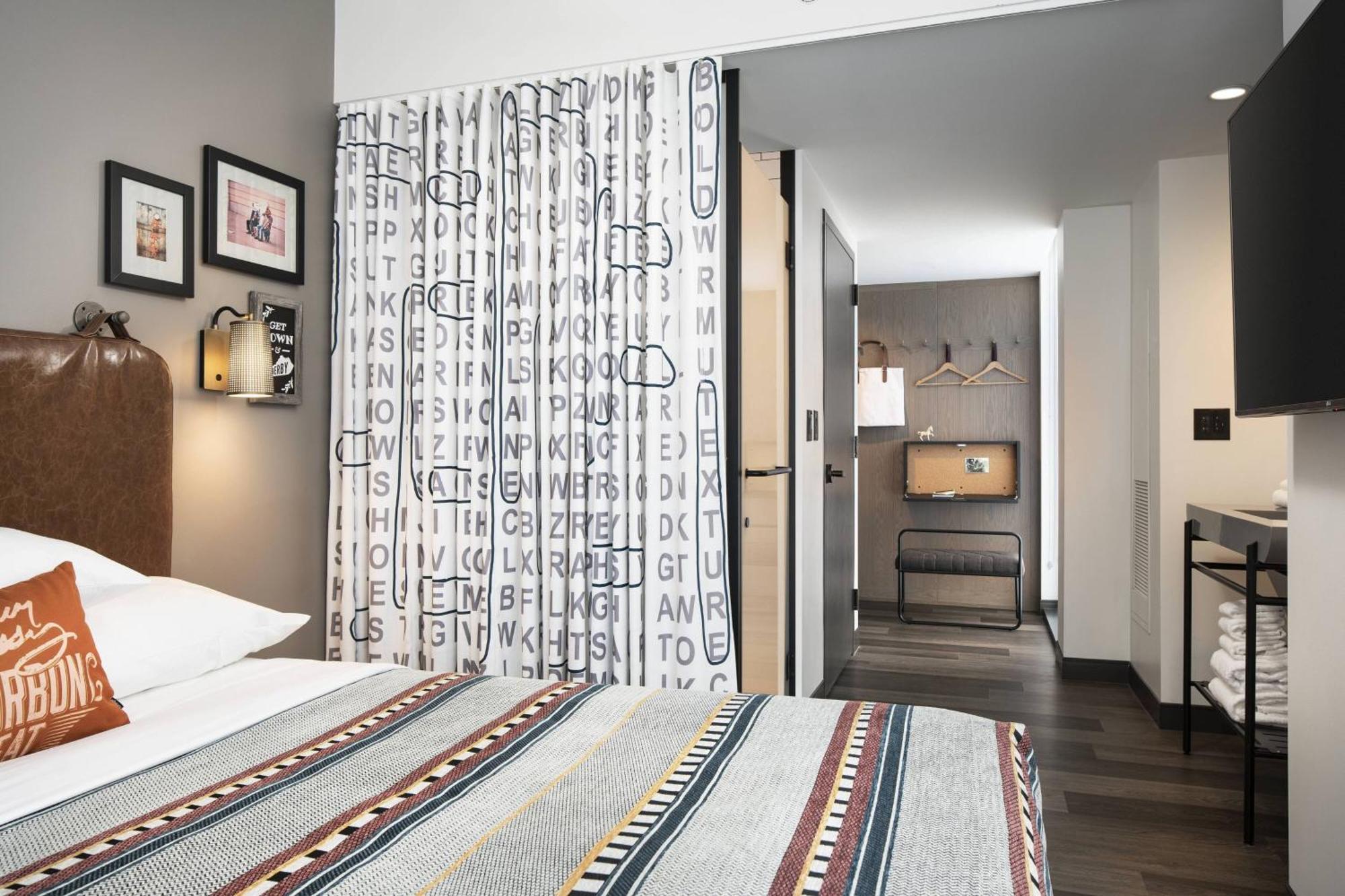 Hotel Moxy Downtown Louisville