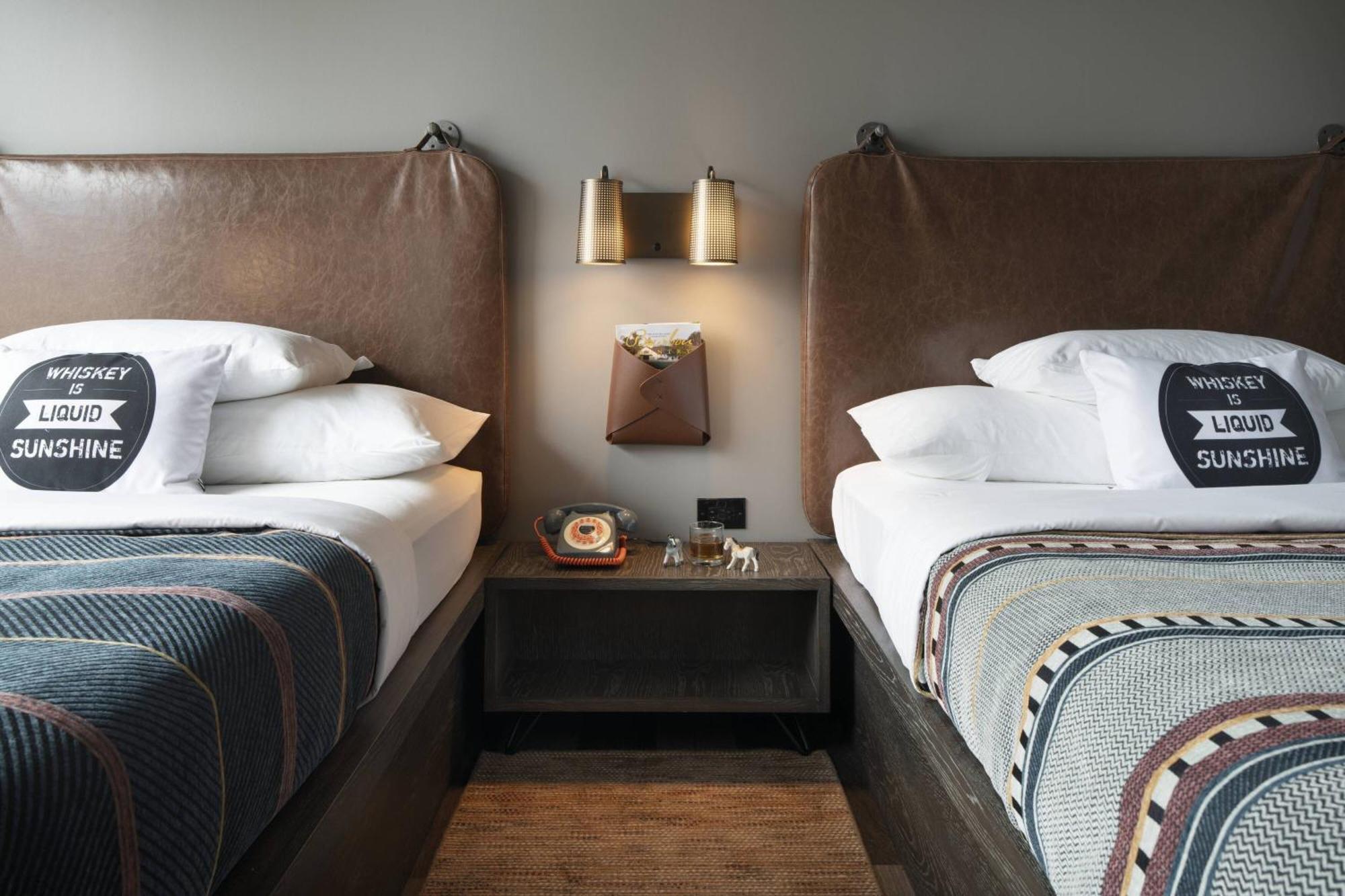 Hotel Moxy Downtown 4*