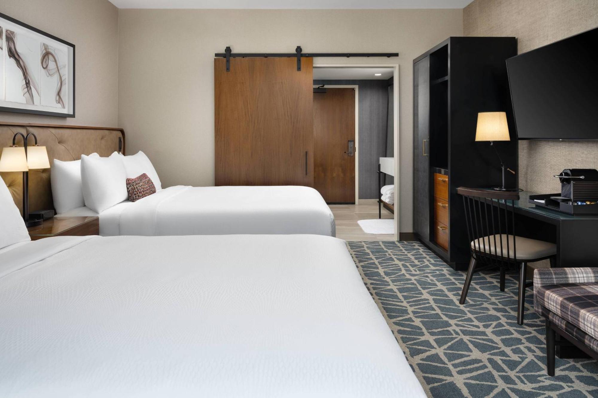 Distil, Autograph Collection Hotel 4*