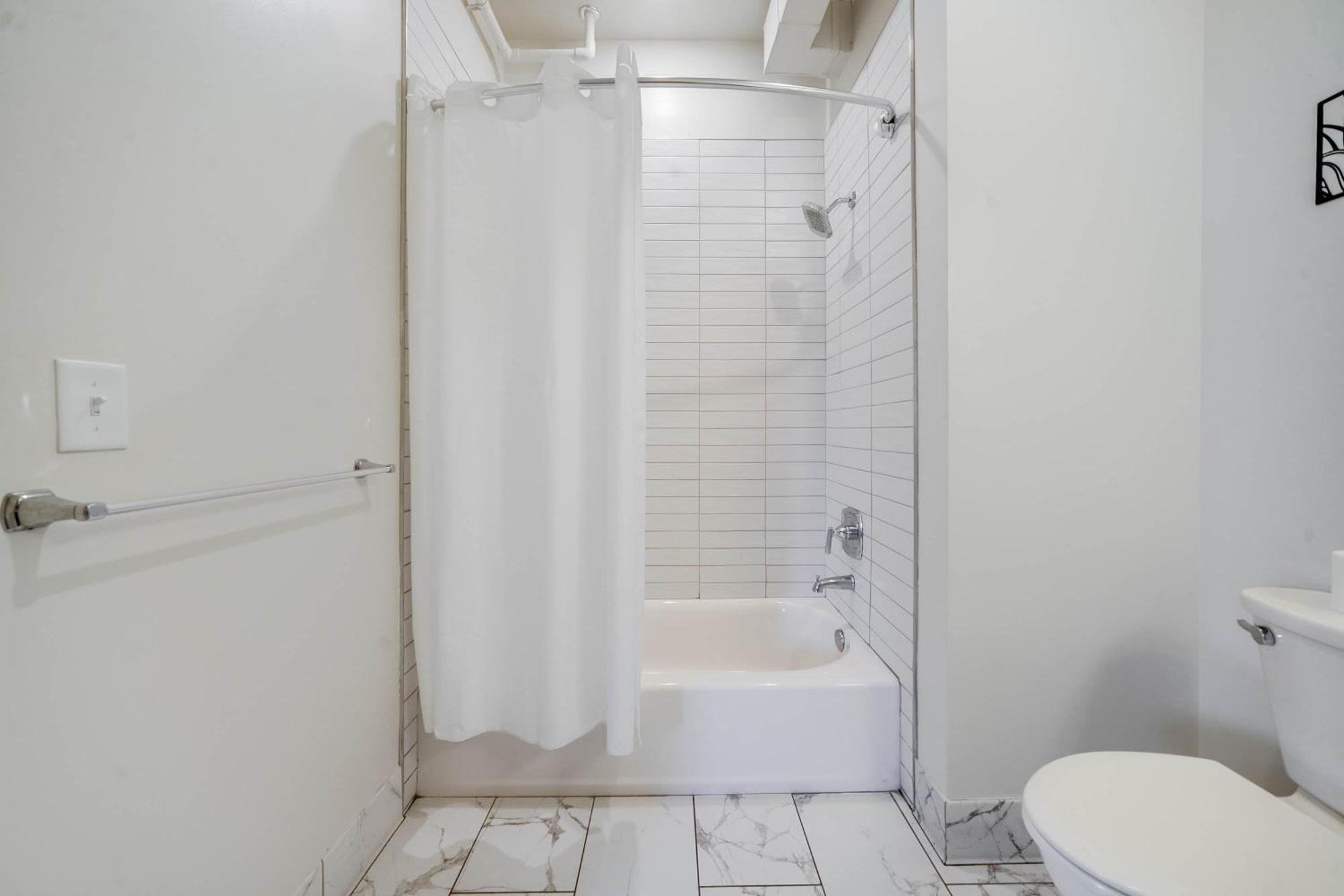 Bright And Modern In # 112 *