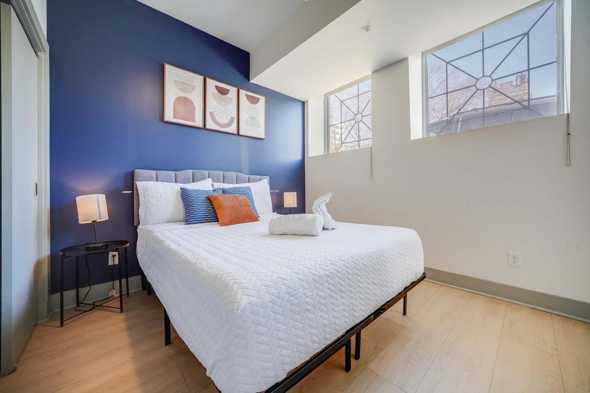 Bright And Modern In # 112 * Louisville