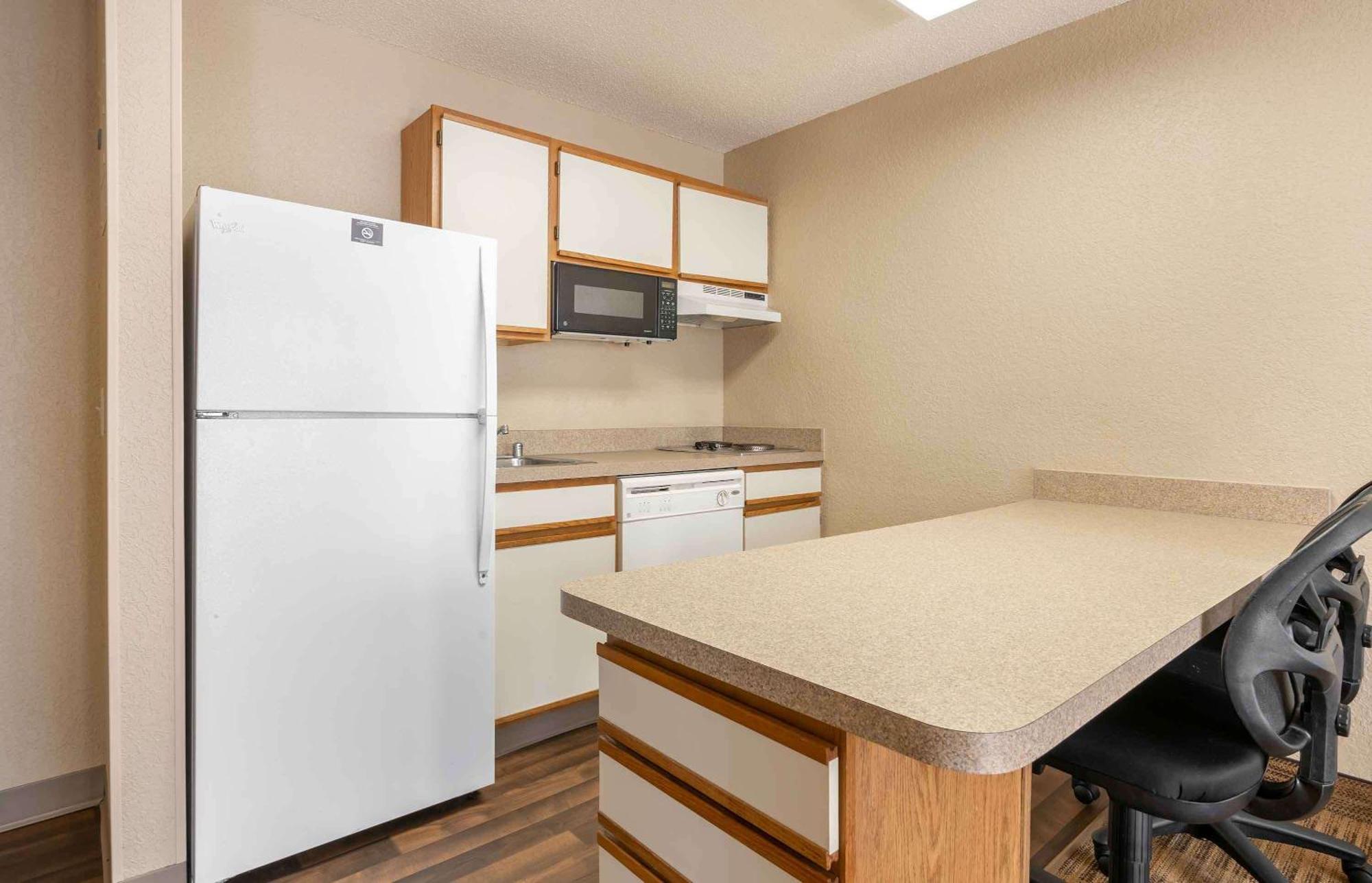 Extended America - - Alliant Avenue 2*