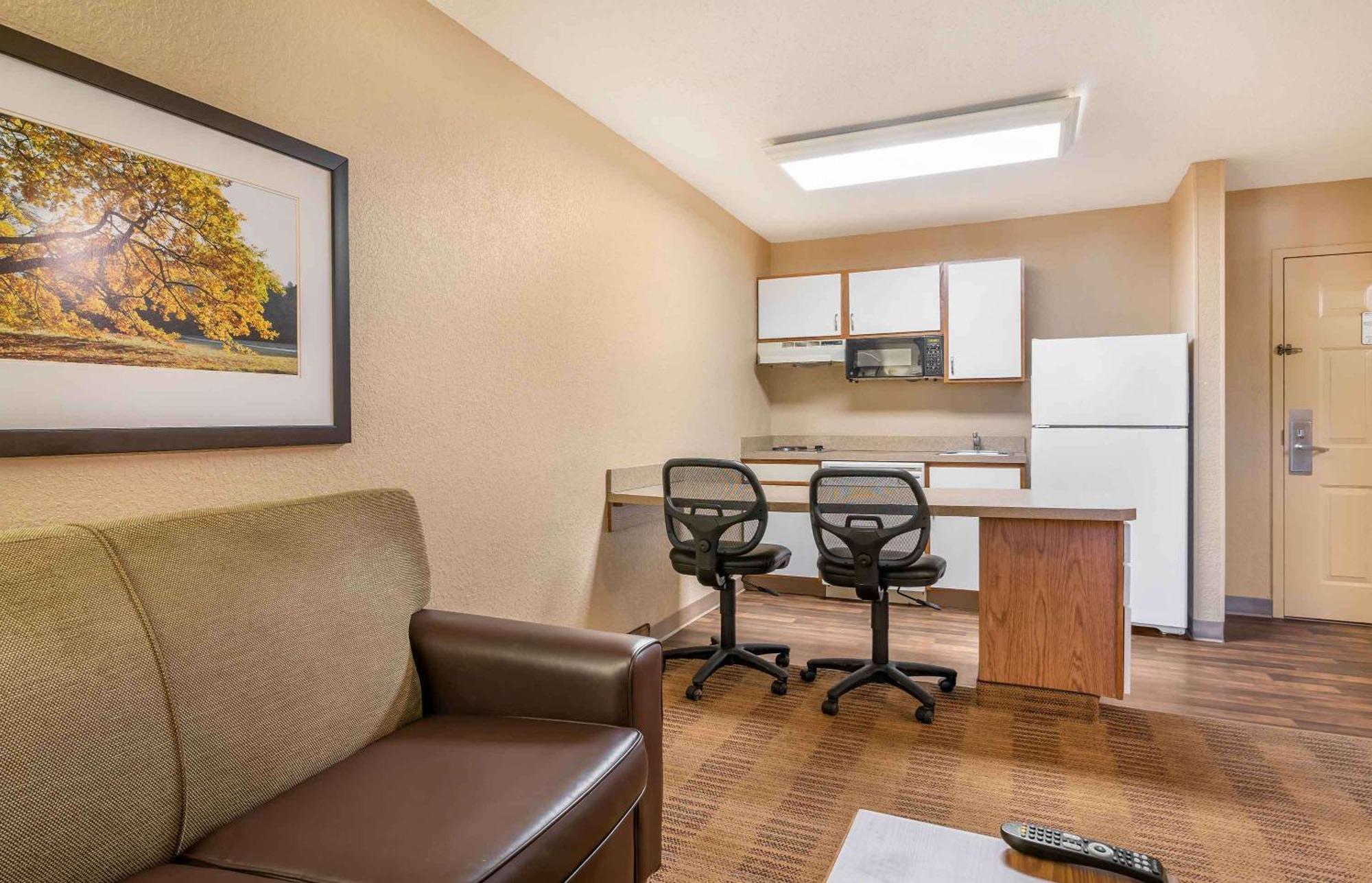 Extended America - - Alliant Avenue Hotel