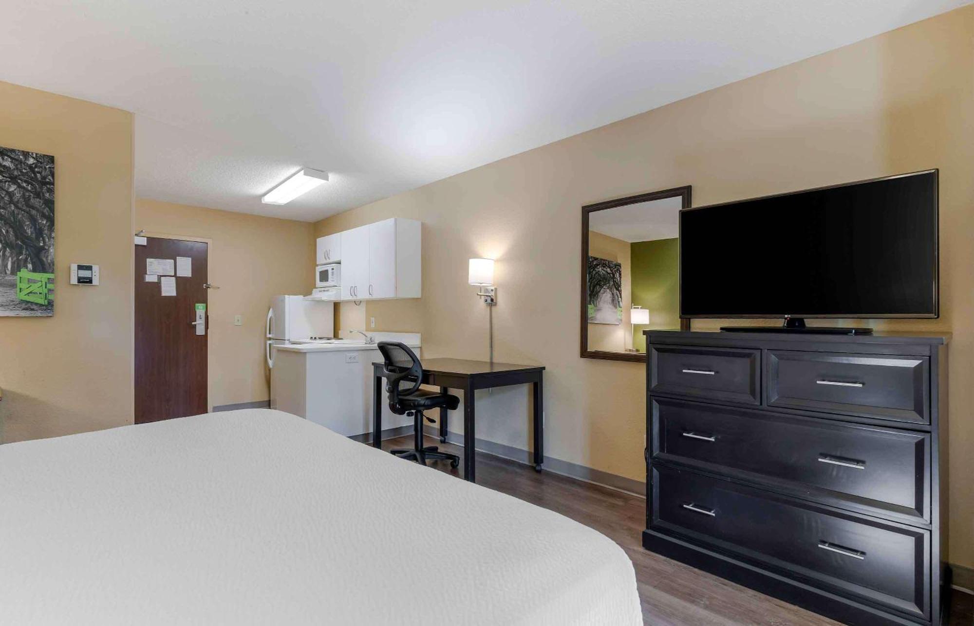Hotel Extended America - - Alliant Avenue
