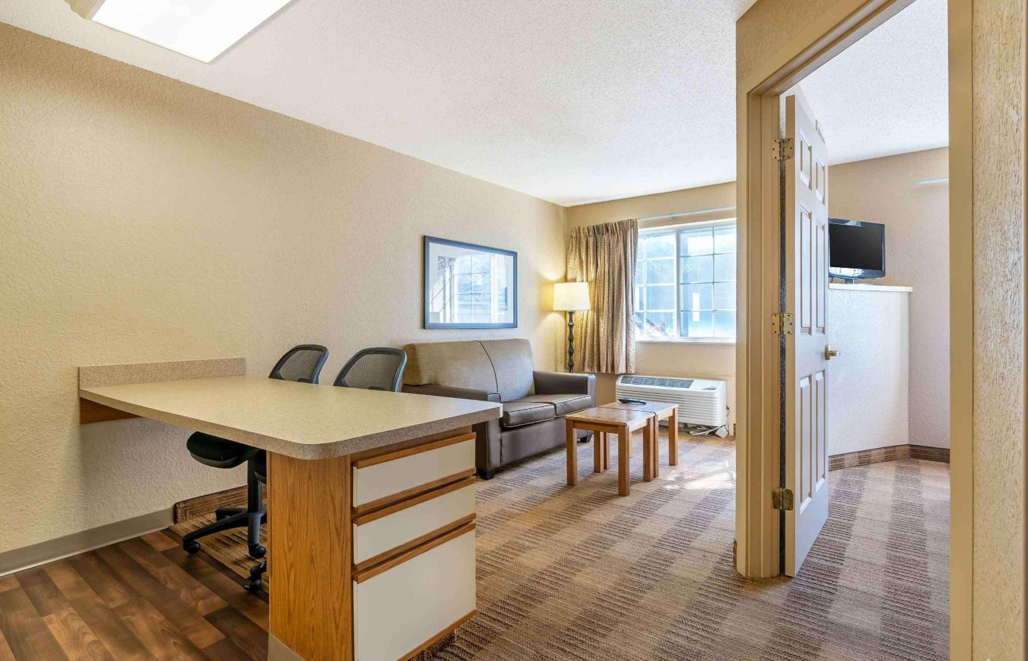 Hotel Extended America - - Alliant Avenue 2*