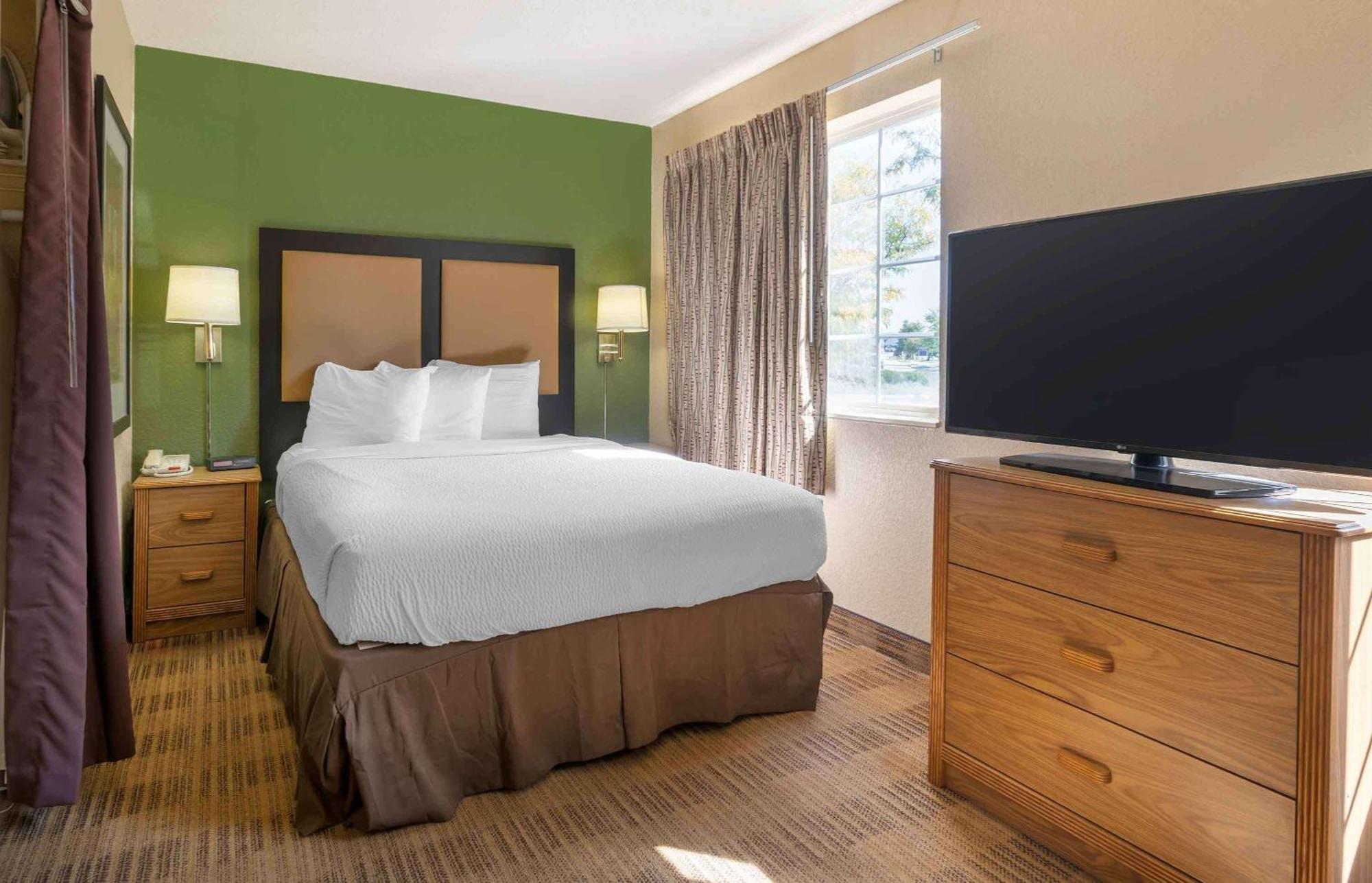 Hotel Extended America - - Alliant Avenue