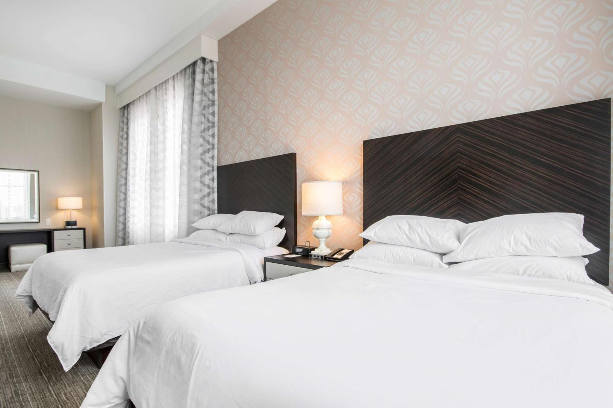 Embassy Downtown 4* Louisville