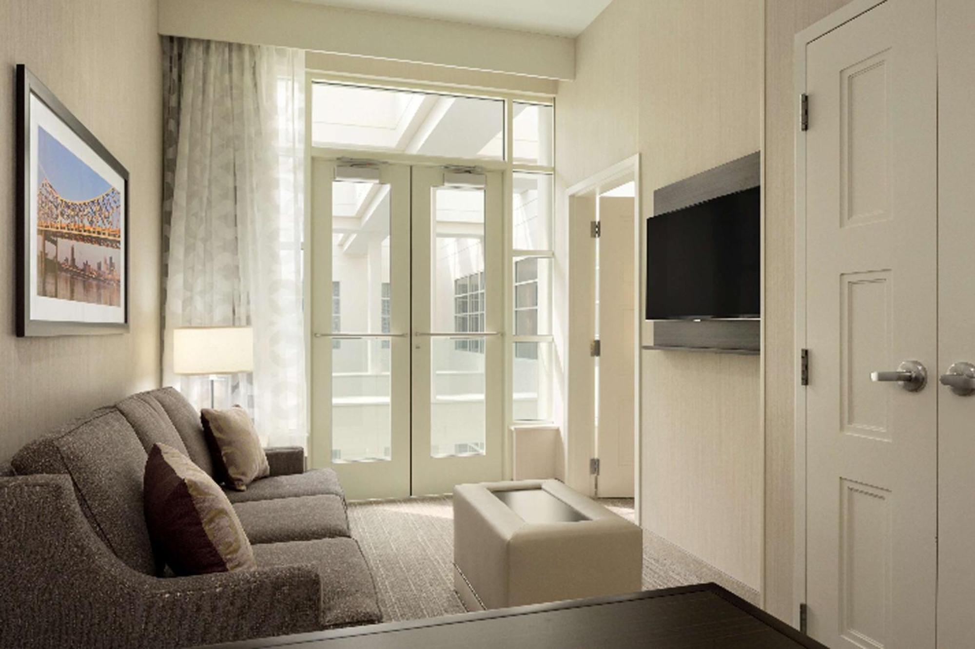 Embassy Downtown 4* Louisville