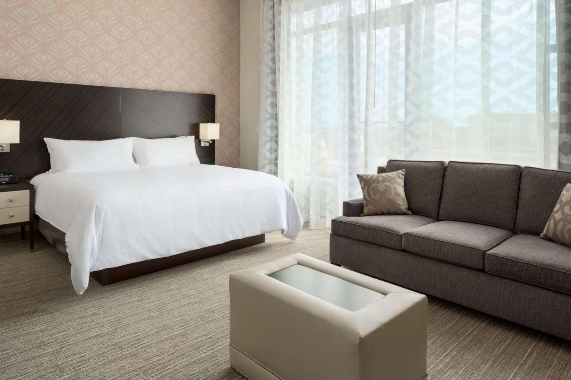 Embassy Downtown Hotel Louisville