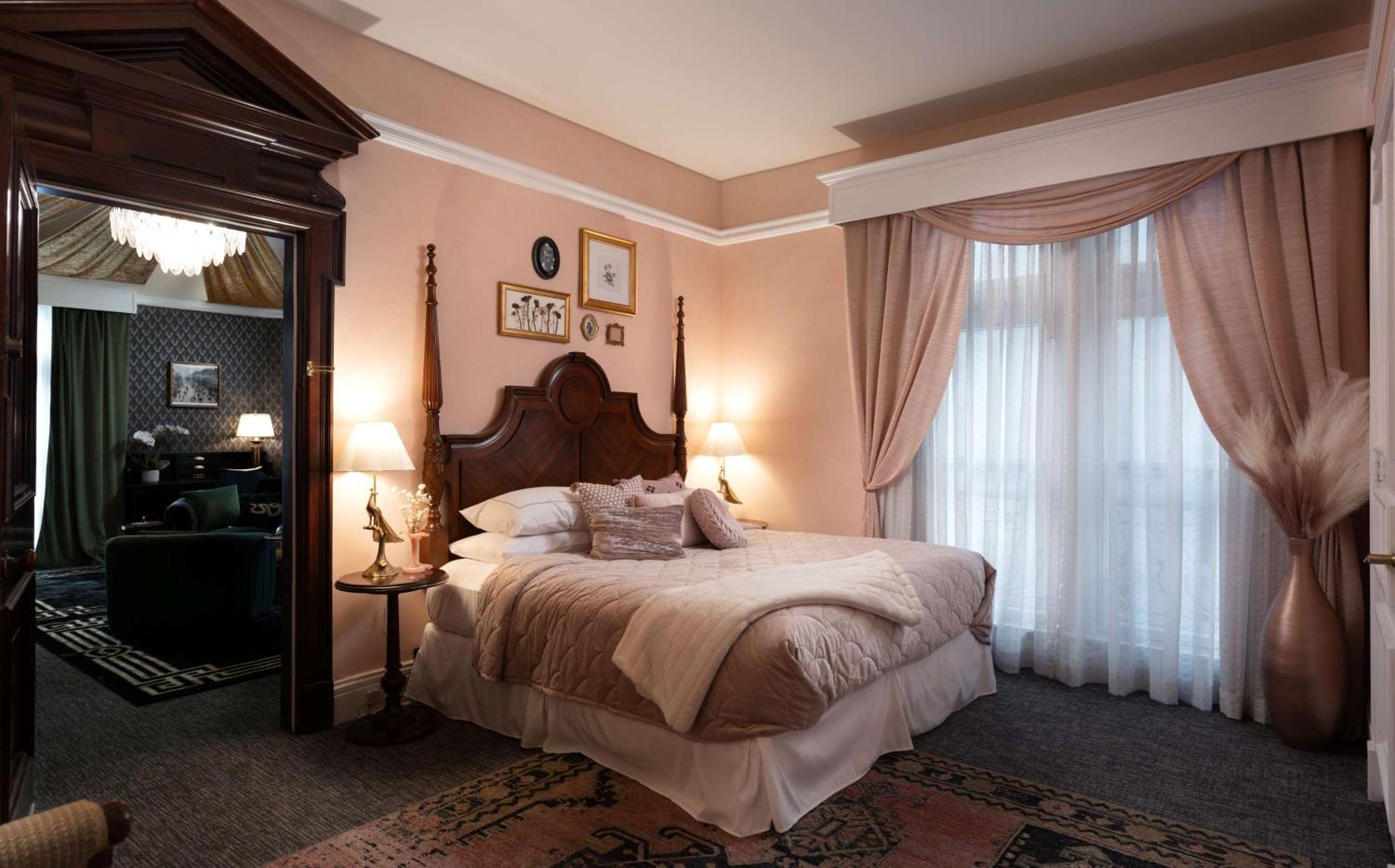 The Seelbach Hilton Louisville