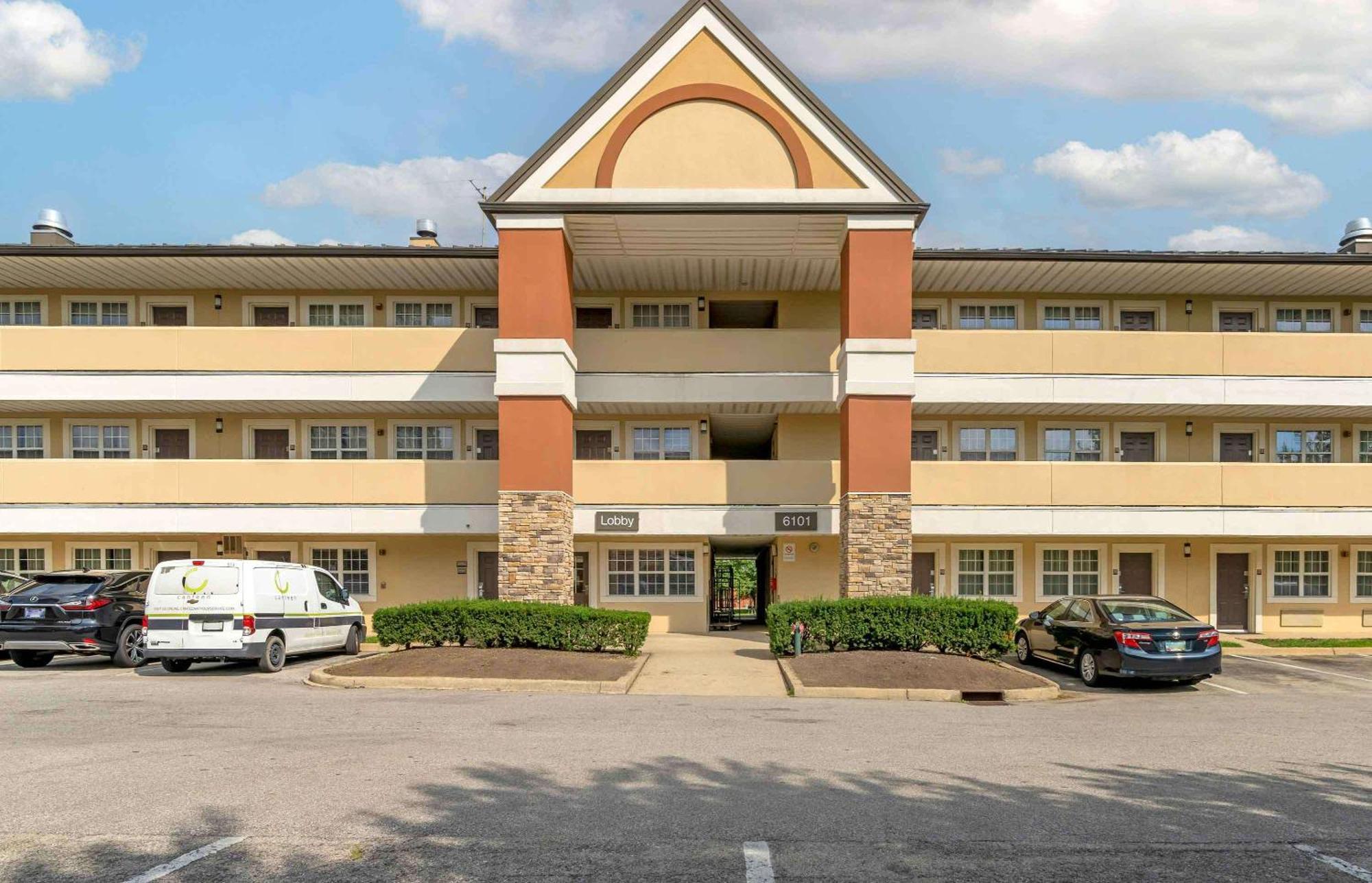 Hotel Extended America - - Dutchman Louisville