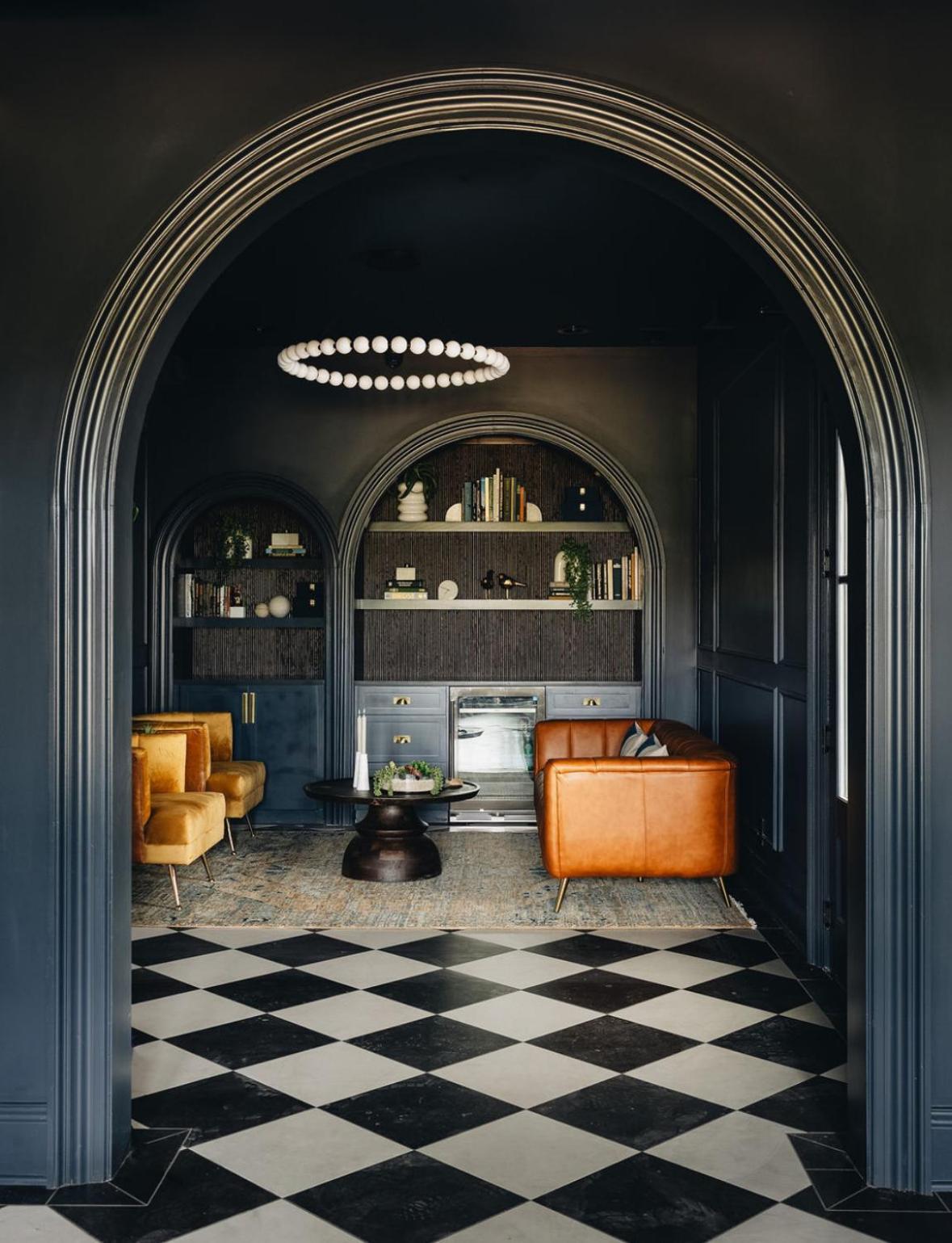 The Purple Martin - The Odd Bird 5* Louisville