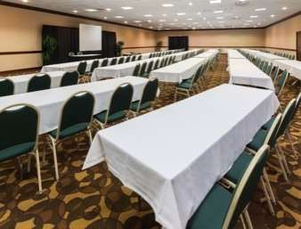 Ramada Plaza And Conference Center