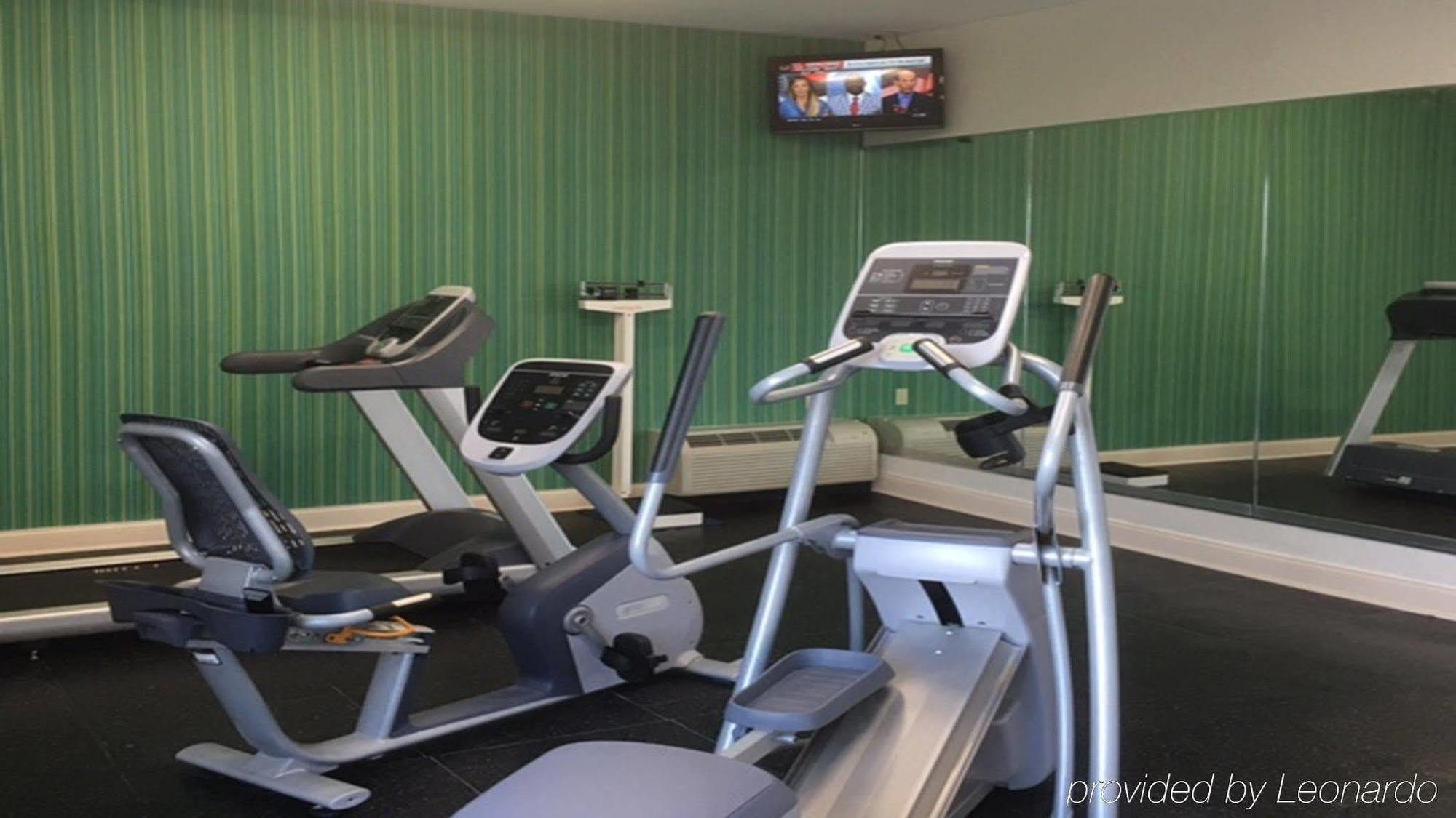 Express Northeast By Ihg Hotel Louisville
