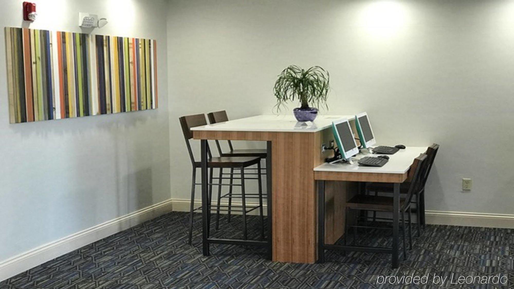 Express Northeast By Ihg Louisville