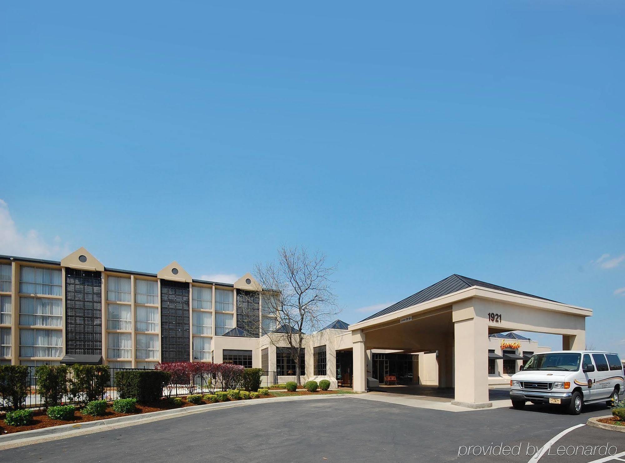 Express Airport Expo Center By Ihg