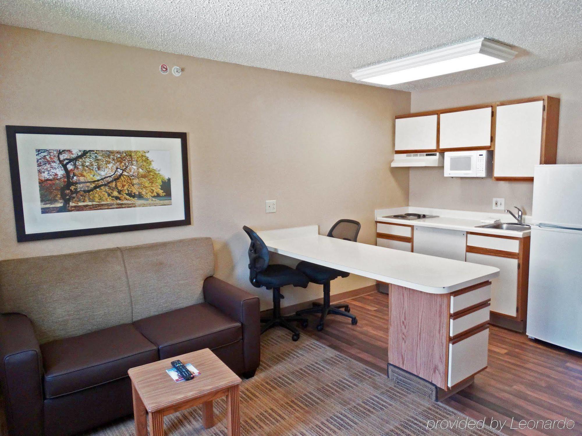 Extended America - - Alliant Avenue Hotel