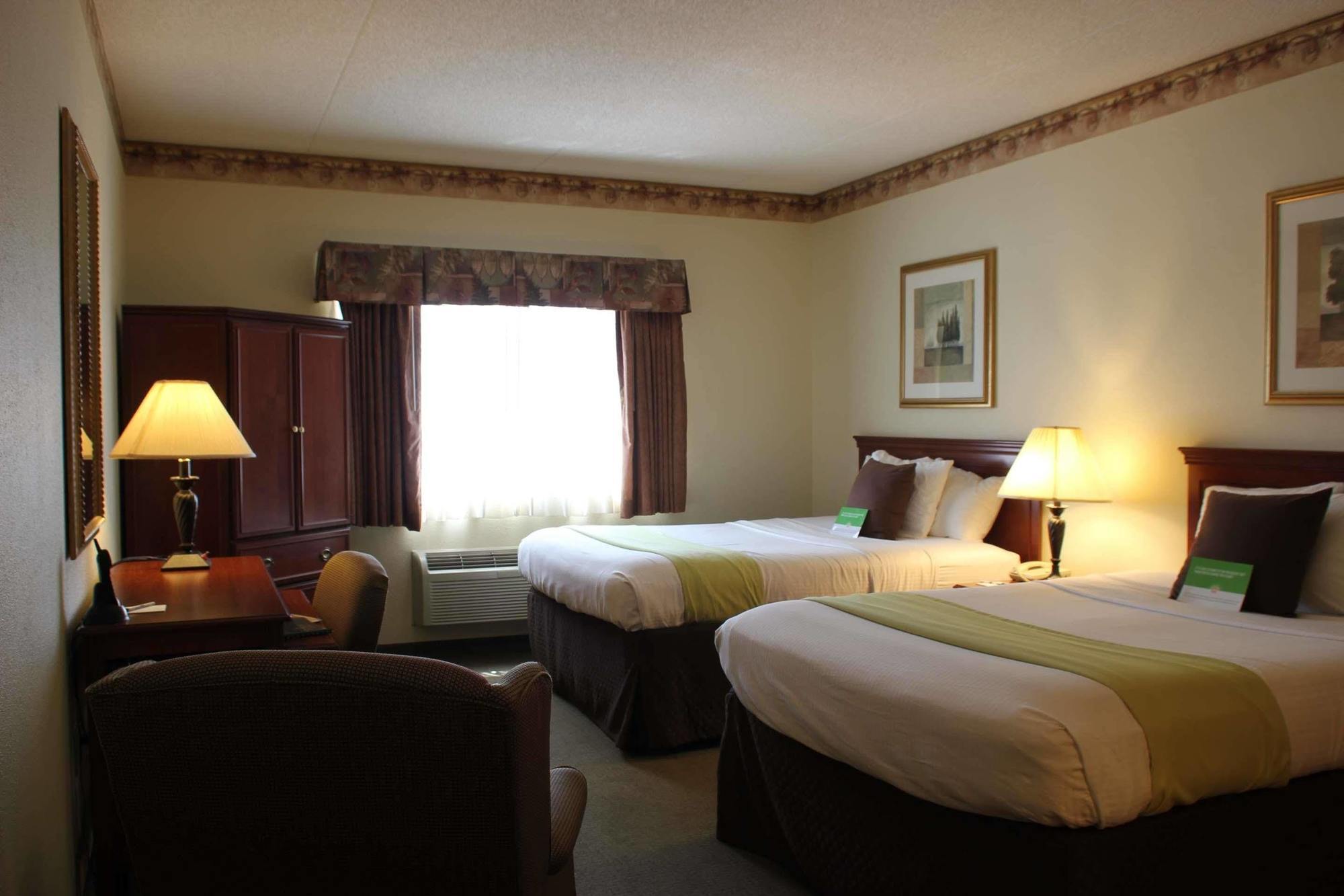 Sleep Airport & Expo Louisville
