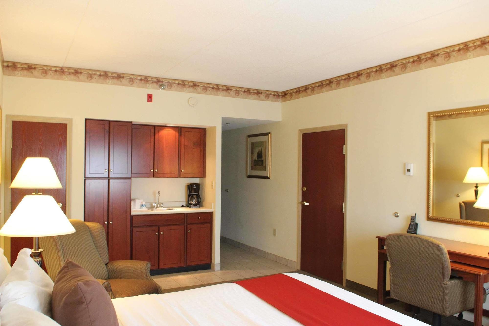 Sleep Airport & Expo Hotel 3*