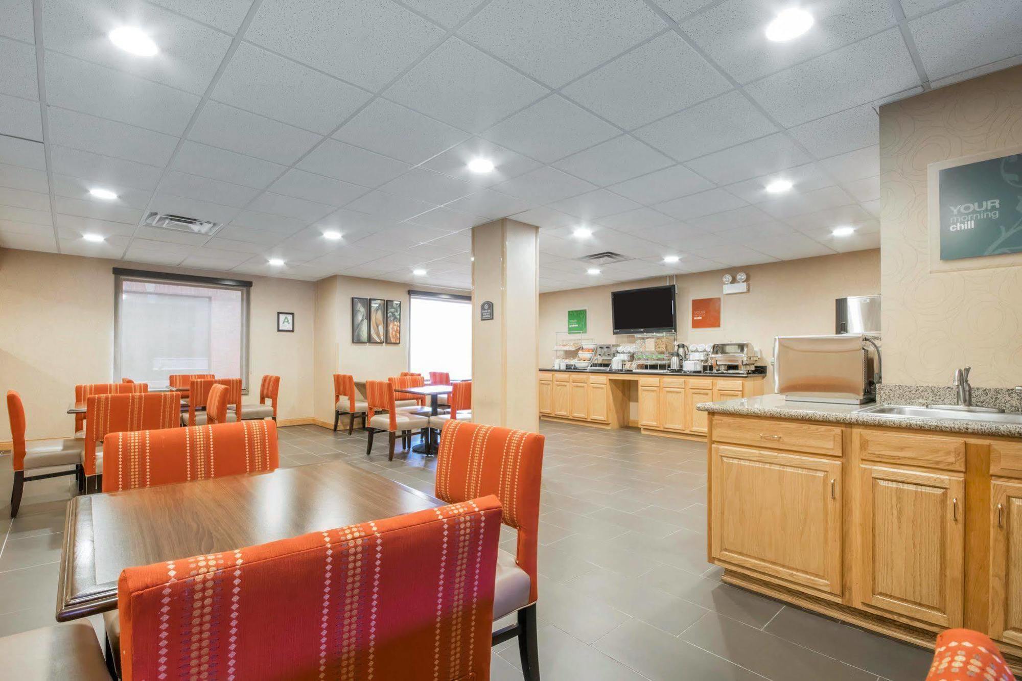 Comfort Airport 3* Louisville