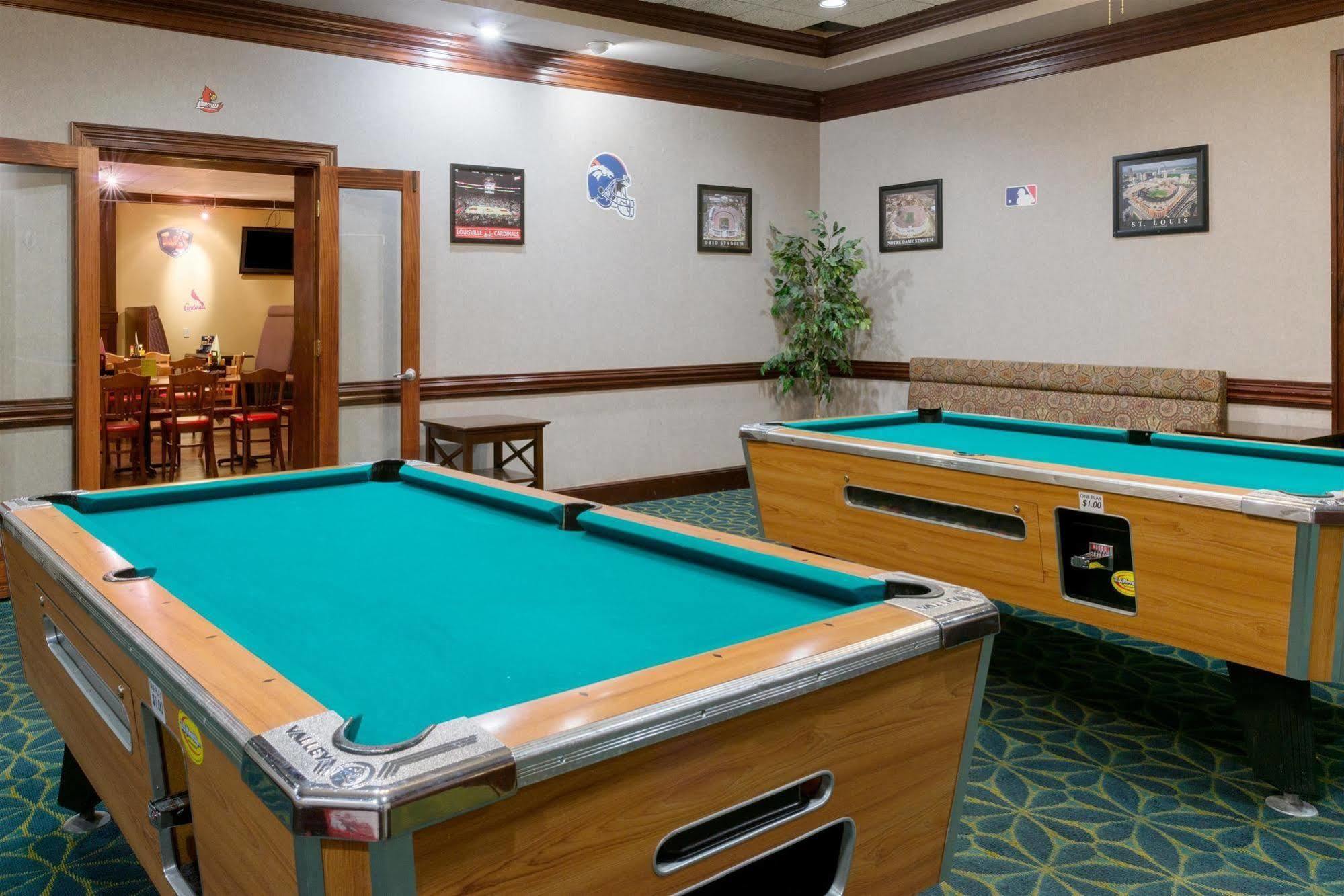 Ramada Plaza And Conference Center 3*