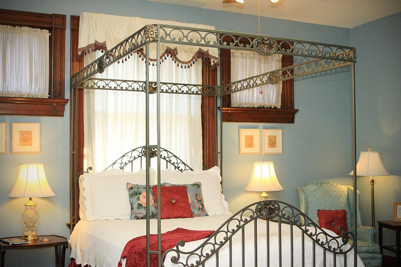 Bourbon Bed & Breakfast
