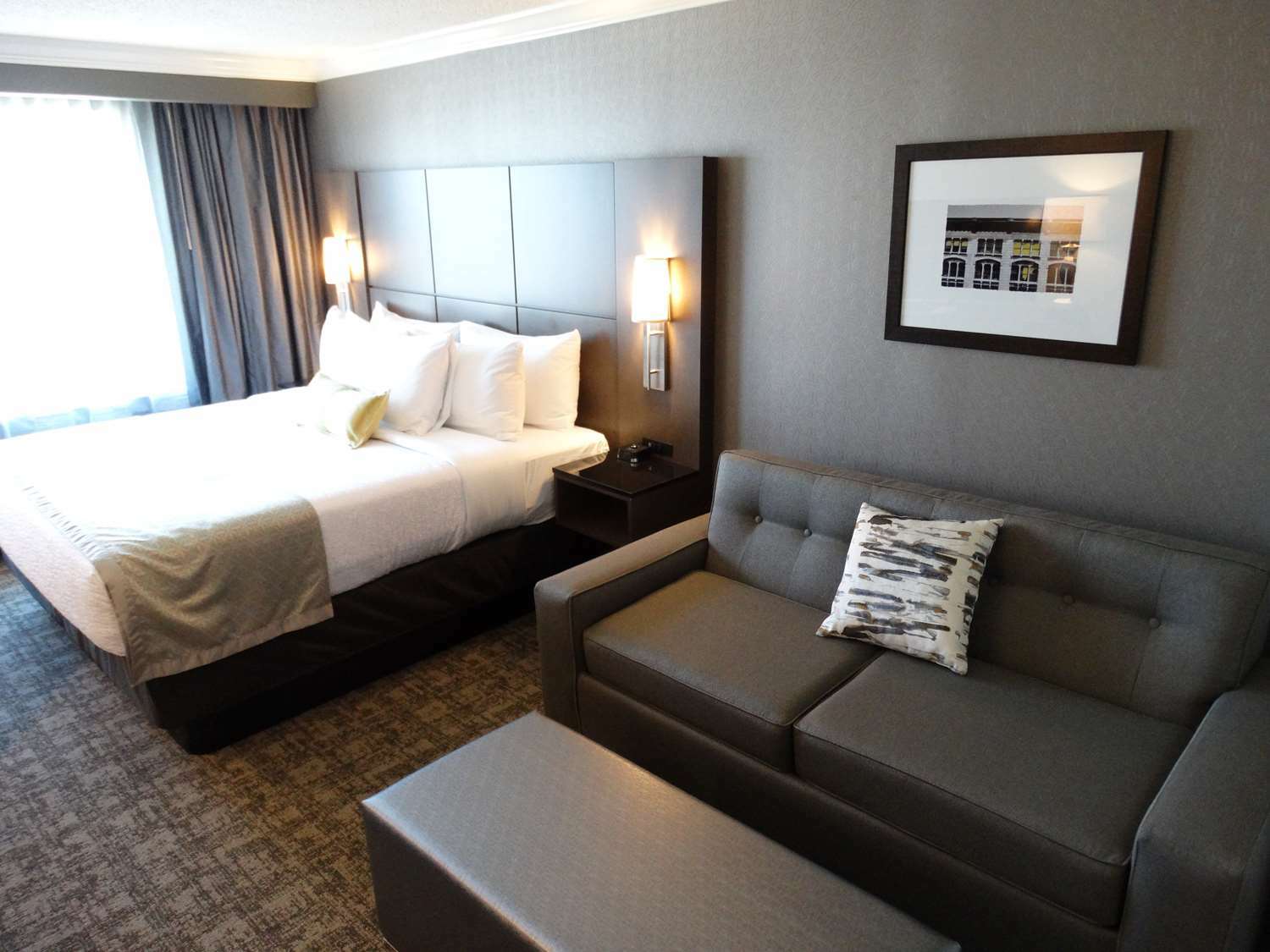 Hotel Western Premier Airport/expo Center