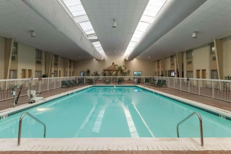 Ramada Plaza And Conference Center Hotel