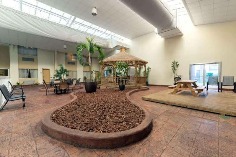 Ramada Plaza And Conference Center Hotel