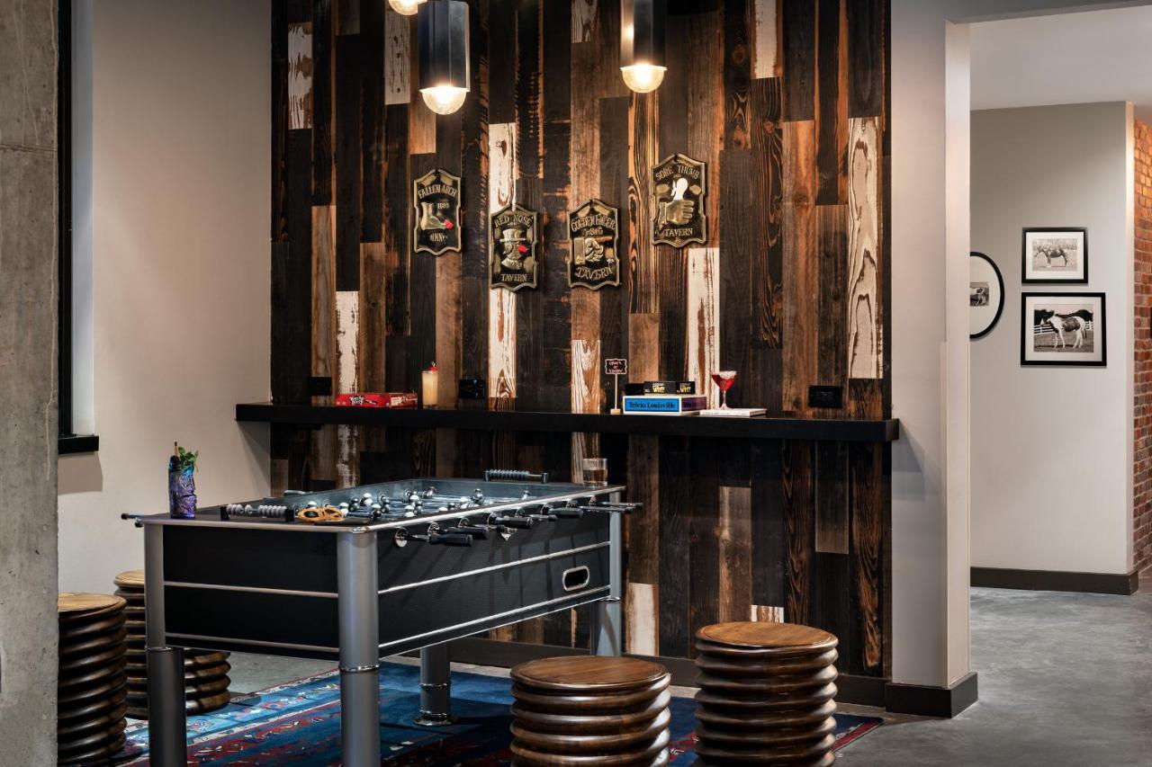 Moxy Downtown