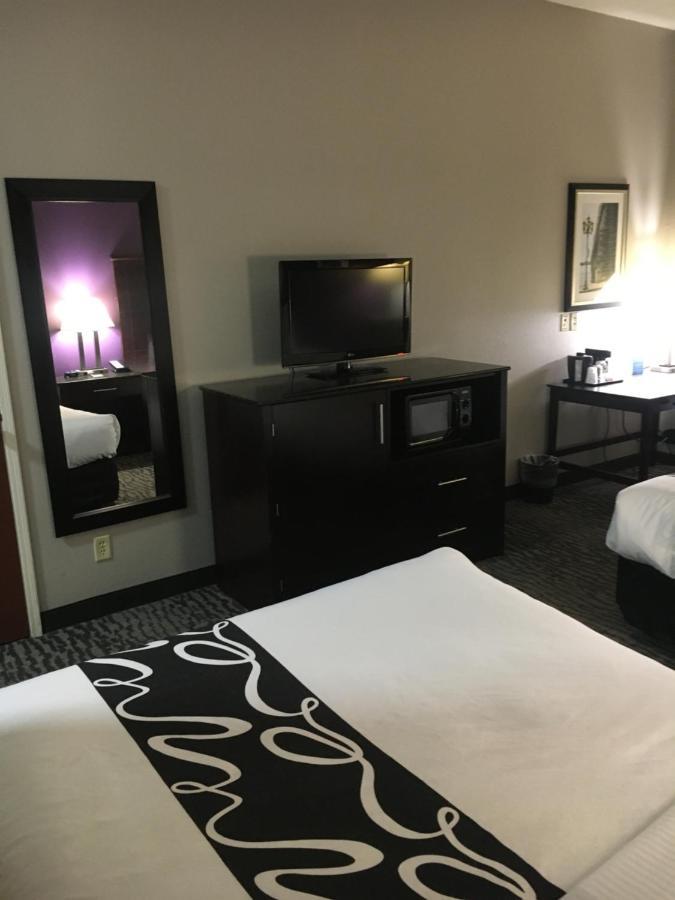 La Quinta & By Wyndham East Hotel 3*